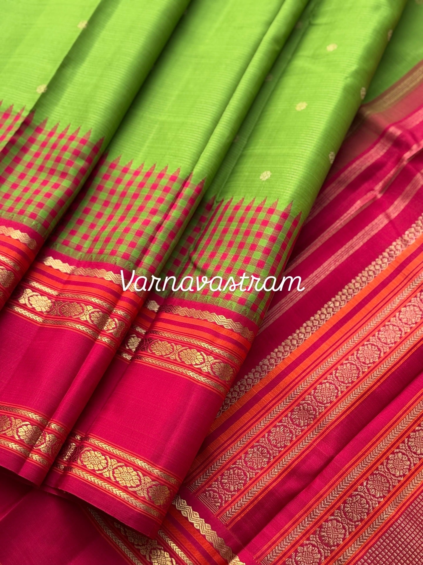 PARAMPARA Kanchivaram silk saree in tender green with arakku shade