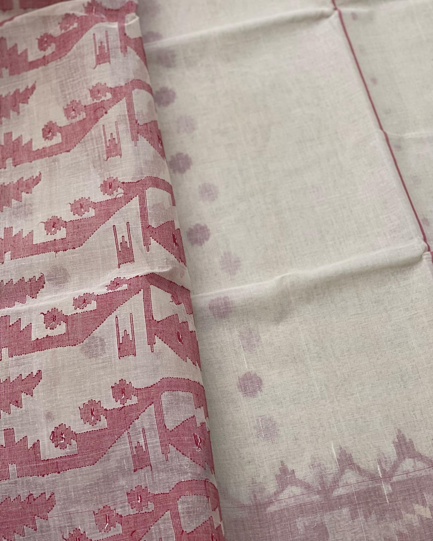 Dhakai Tant Weave Cotton Jamdani Saree