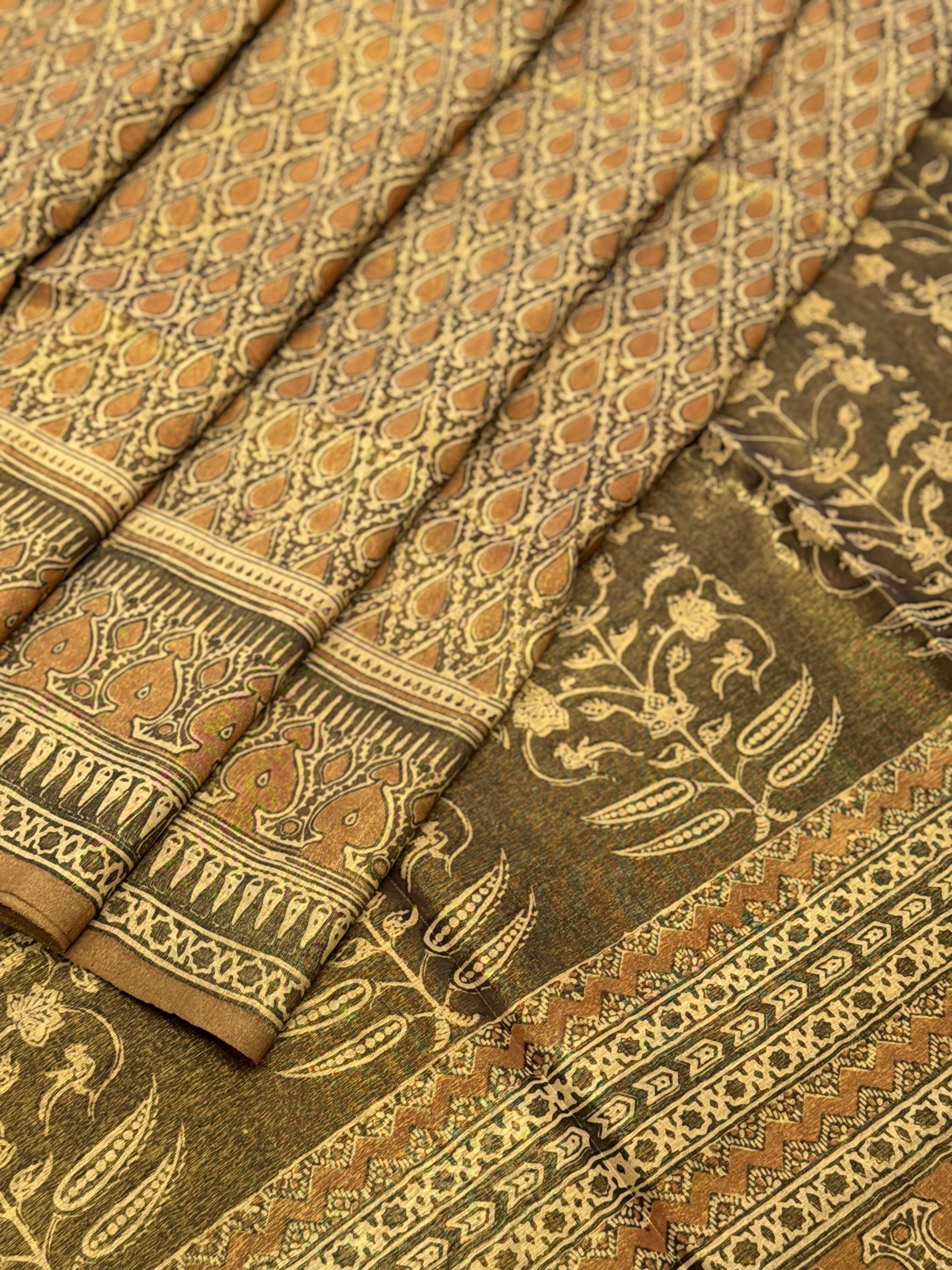 EYARKAI - NATURAL DYE KODALIKARUPPUR BLOCK PRINTS ON TISSUE ZARI GROUNDED COTTON SAREE