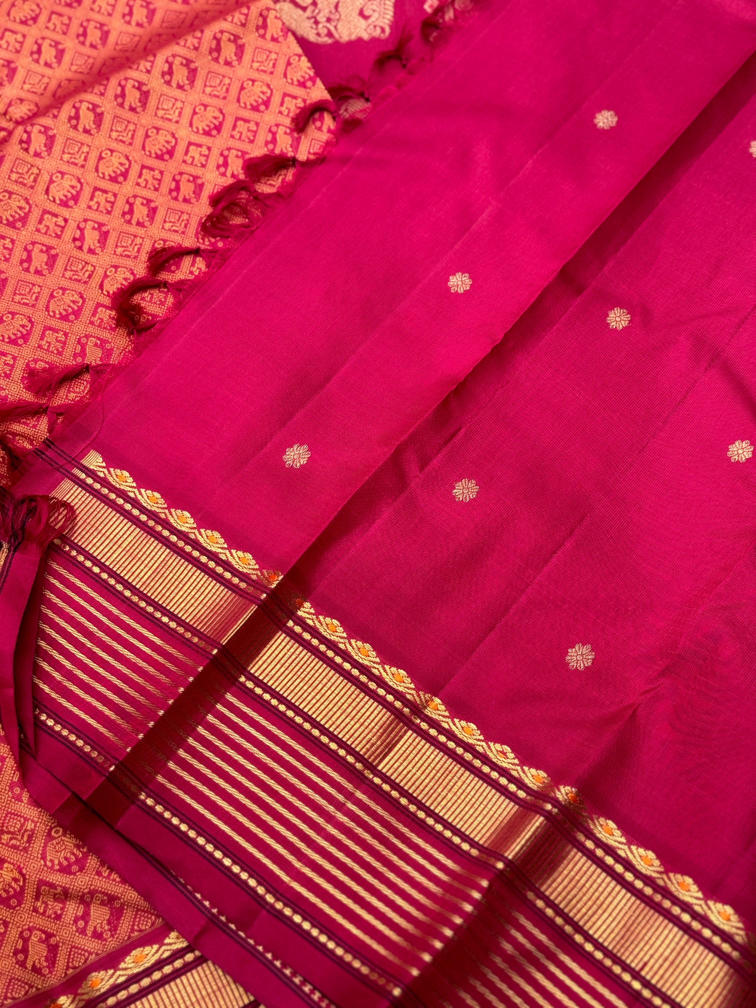 Reserved for Janki - A gorgeous masterpiece in a very unique betel nut shade with arakku kanchivaram silk saree