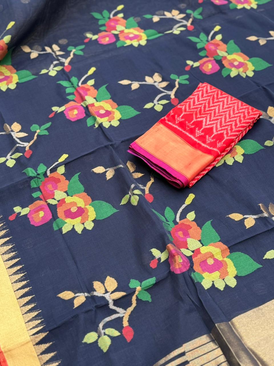 A gorgeous handspun ponduru Khadhi jamdani cotton saree