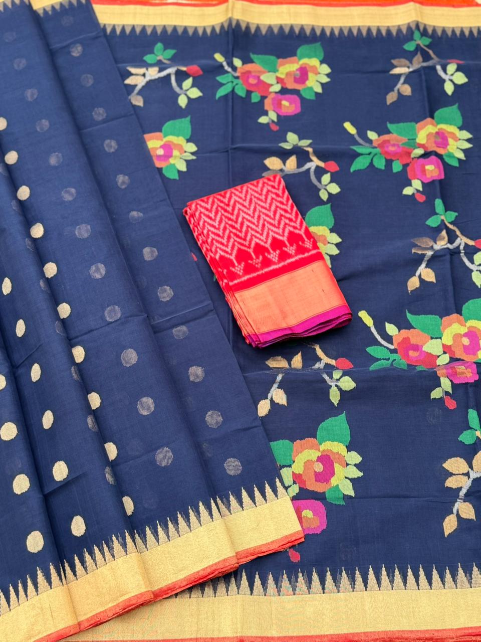 A gorgeous handspun ponduru Khadhi jamdani cotton saree