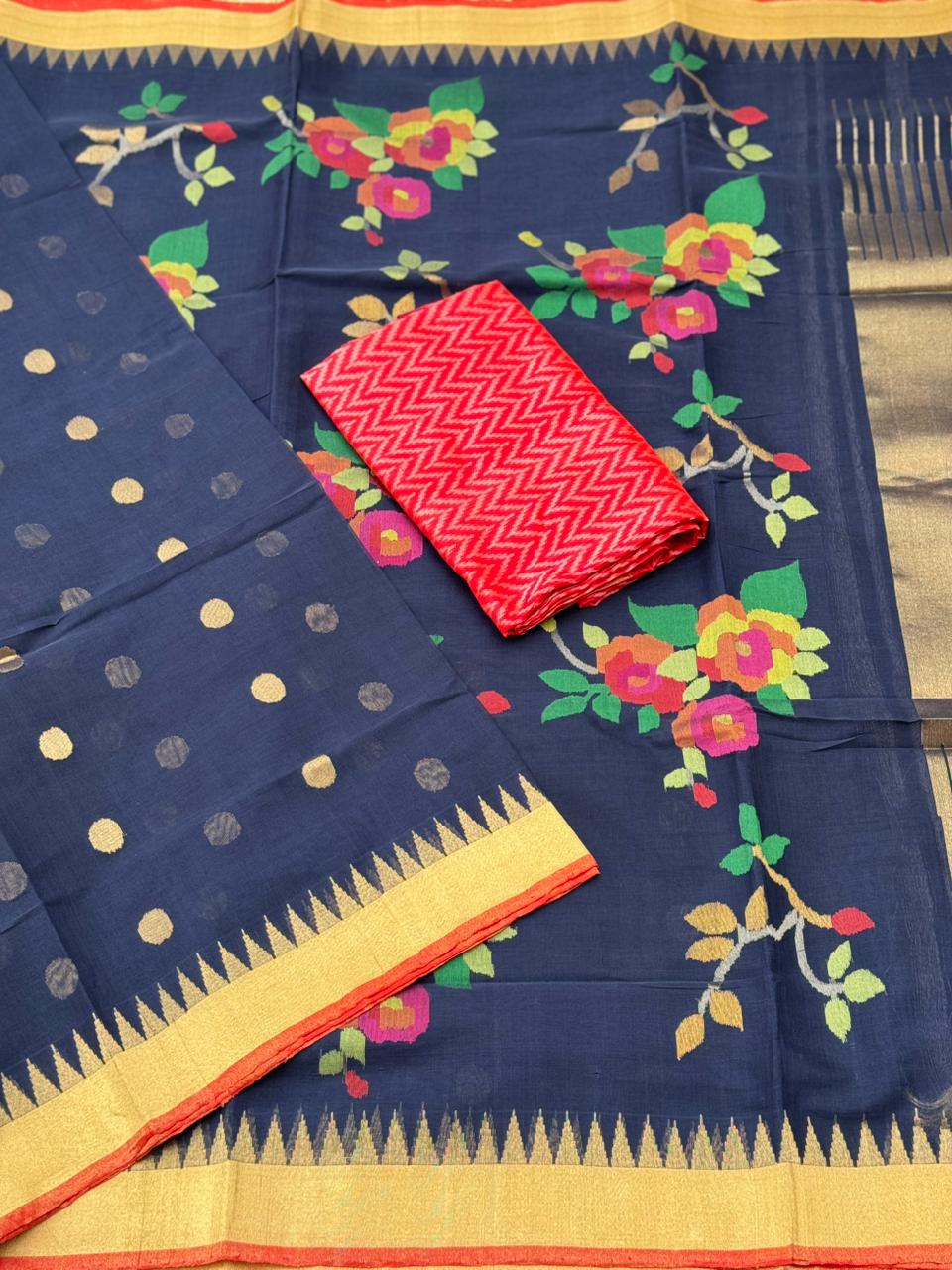 A gorgeous handspun ponduru Khadhi jamdani cotton saree