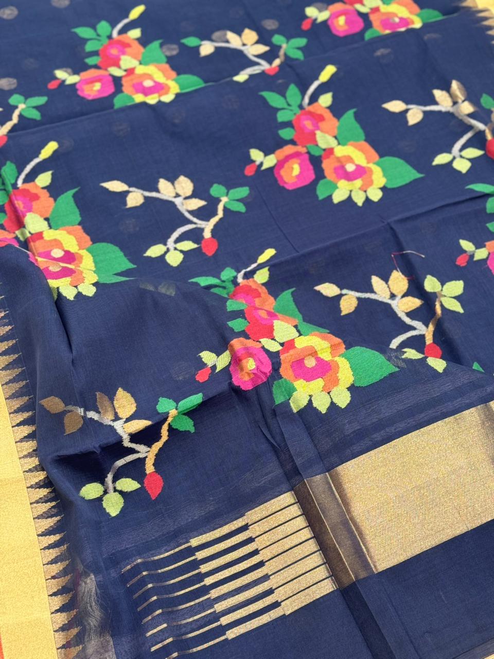 A gorgeous handspun ponduru Khadhi jamdani cotton saree