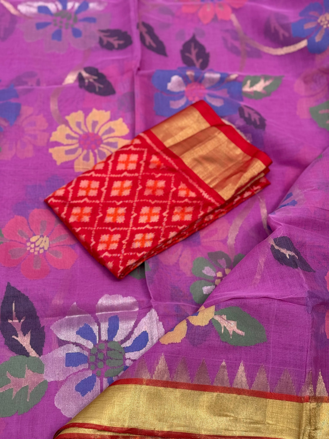 A gorgeous handspun ponduru khadhi jamdani cotton saree full jaal pallu and blouse