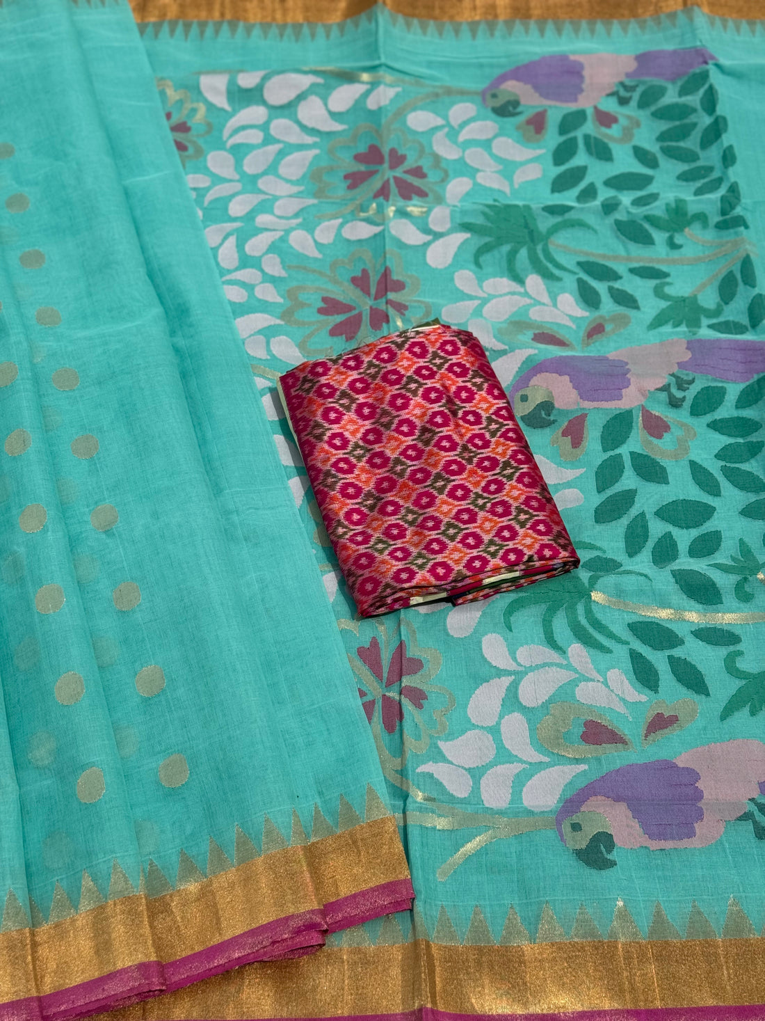 A gorgeous handspun ponduru Khadhi jamdani cotton saree