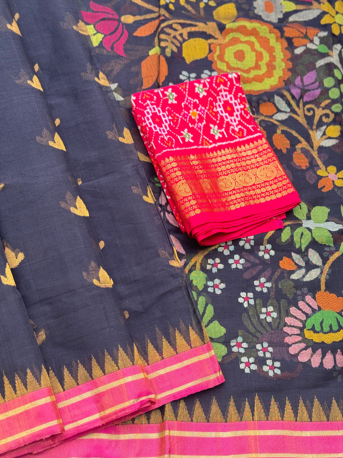 Handspun Ponduru Khadi cotton saree pallu and blouse full jaal jamdani saree