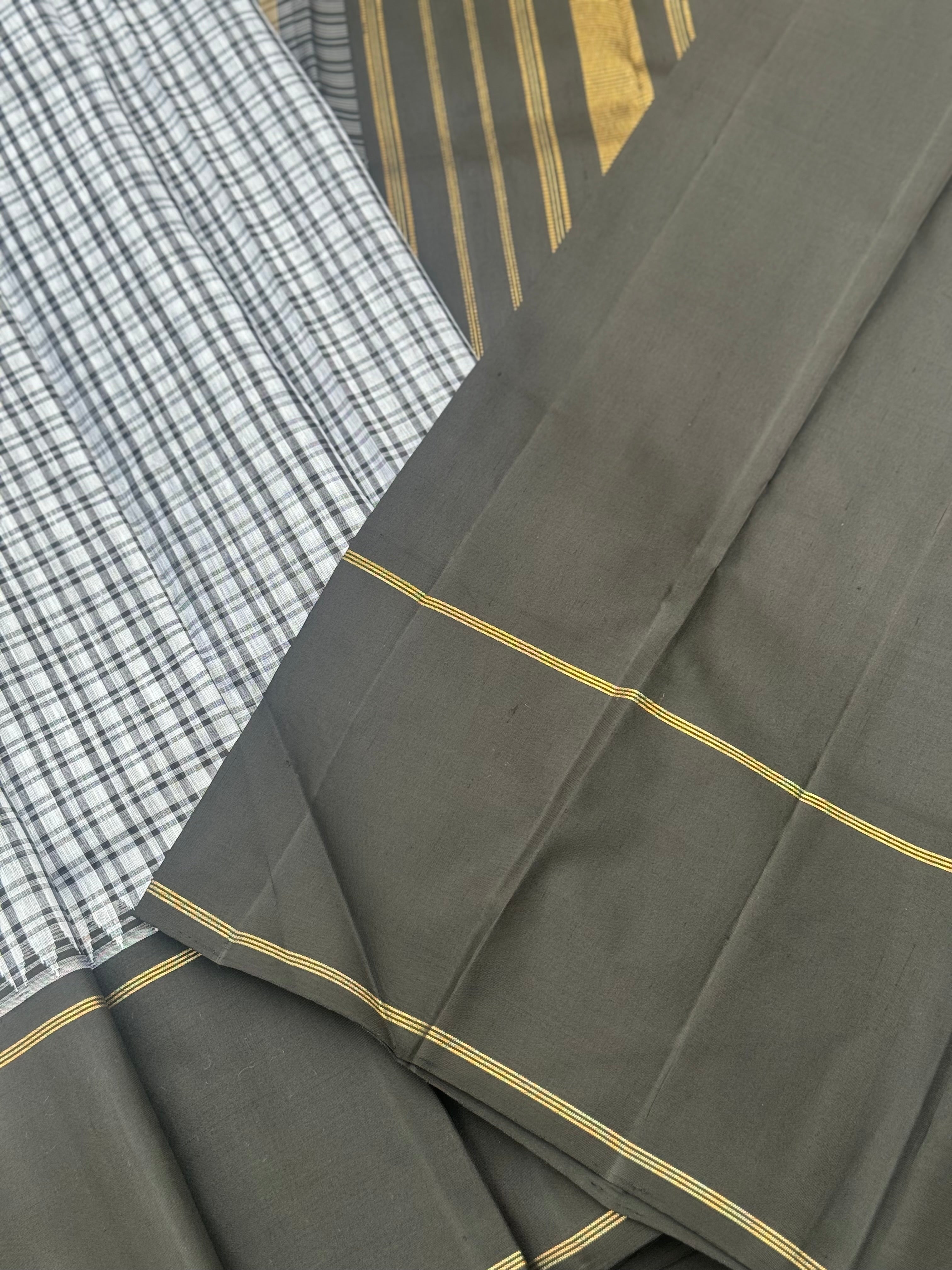 Linen by Mulberry silk Korvai Kanchivaram silk saree