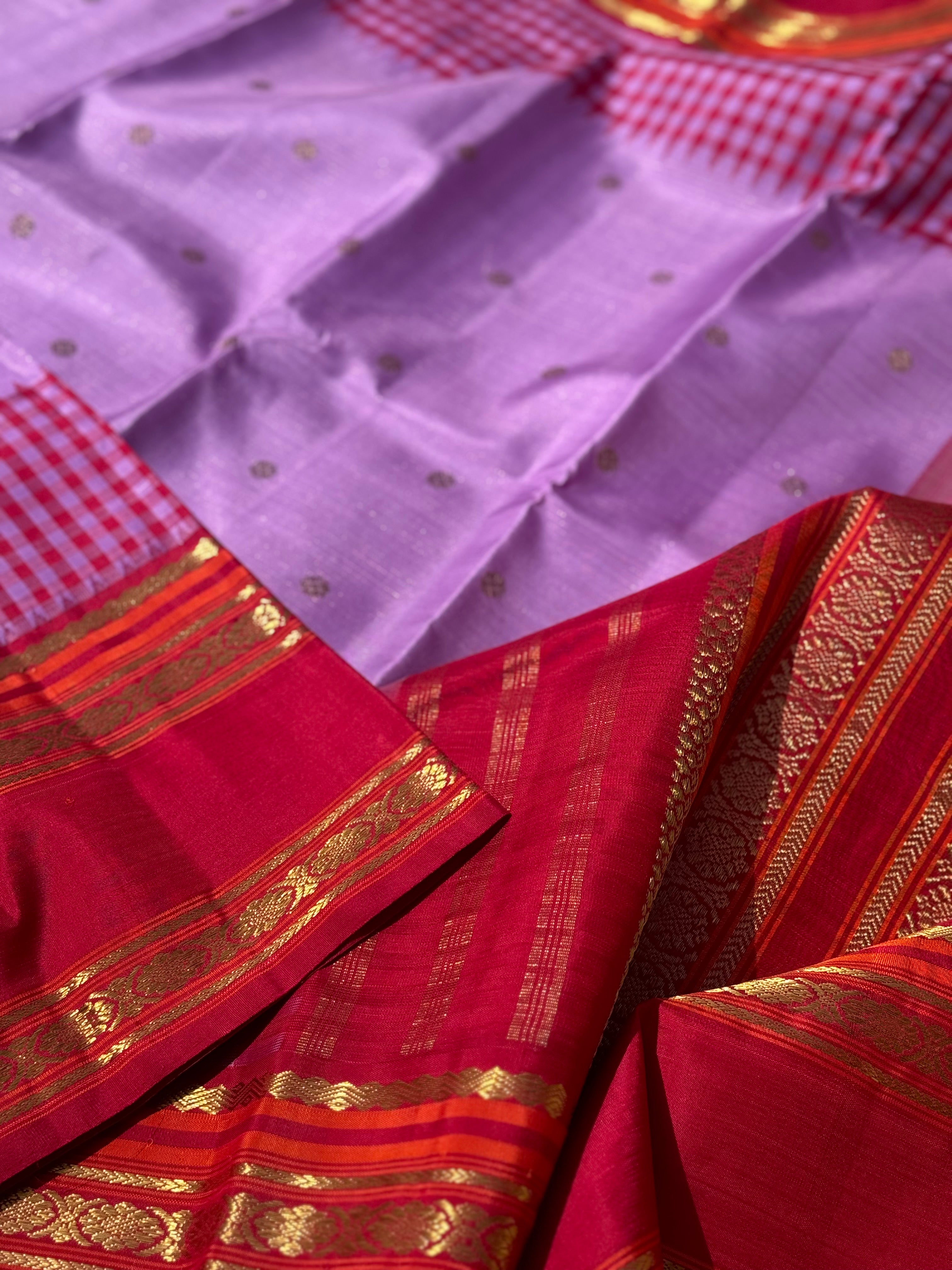 PARAMPARA Kanchivaram silk saree in lilac with arakku red shade
