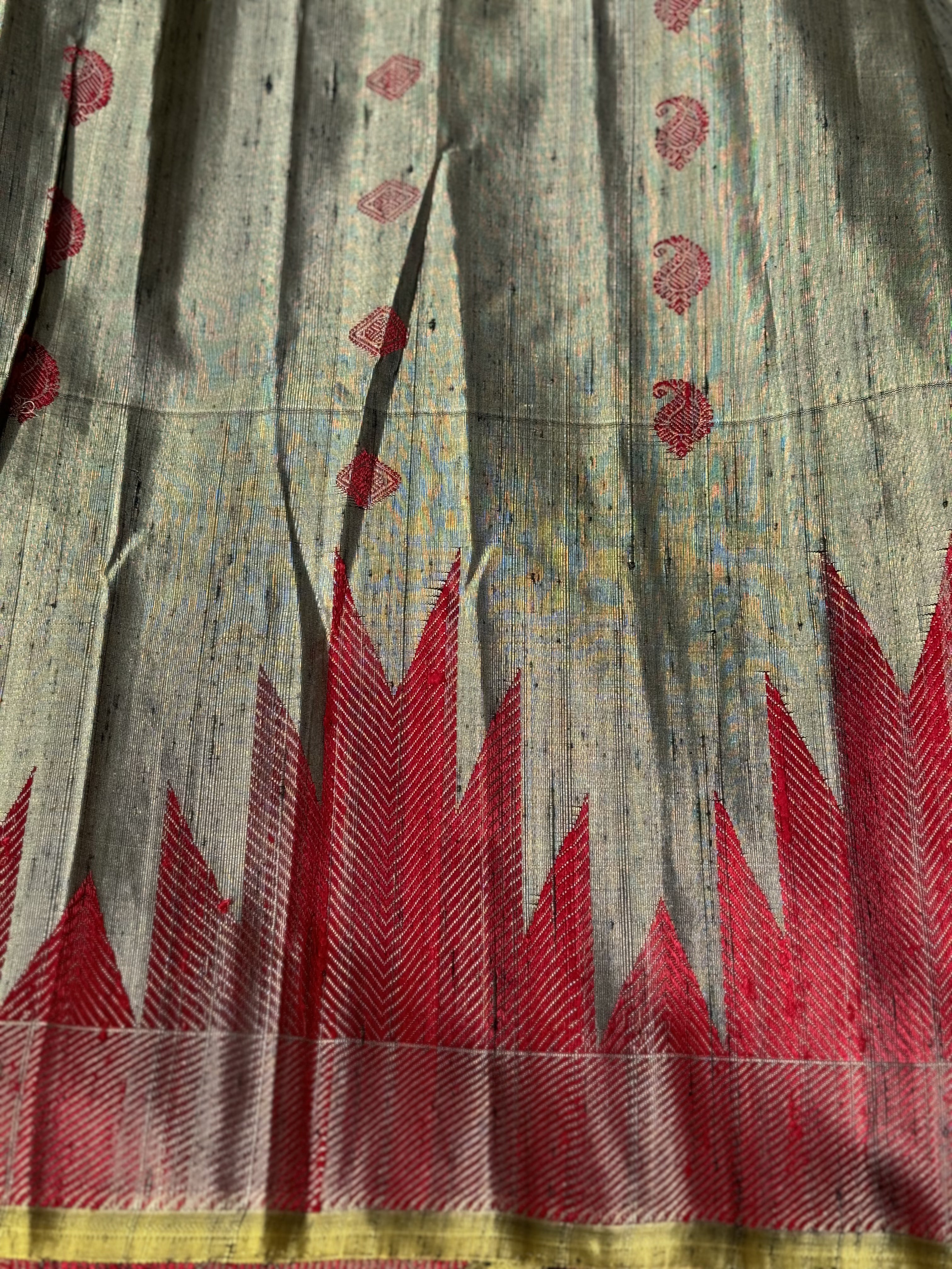 APURVA - Handwoven gorgeous Raw silk antique muted gold shade handwoven gadwal silk saree