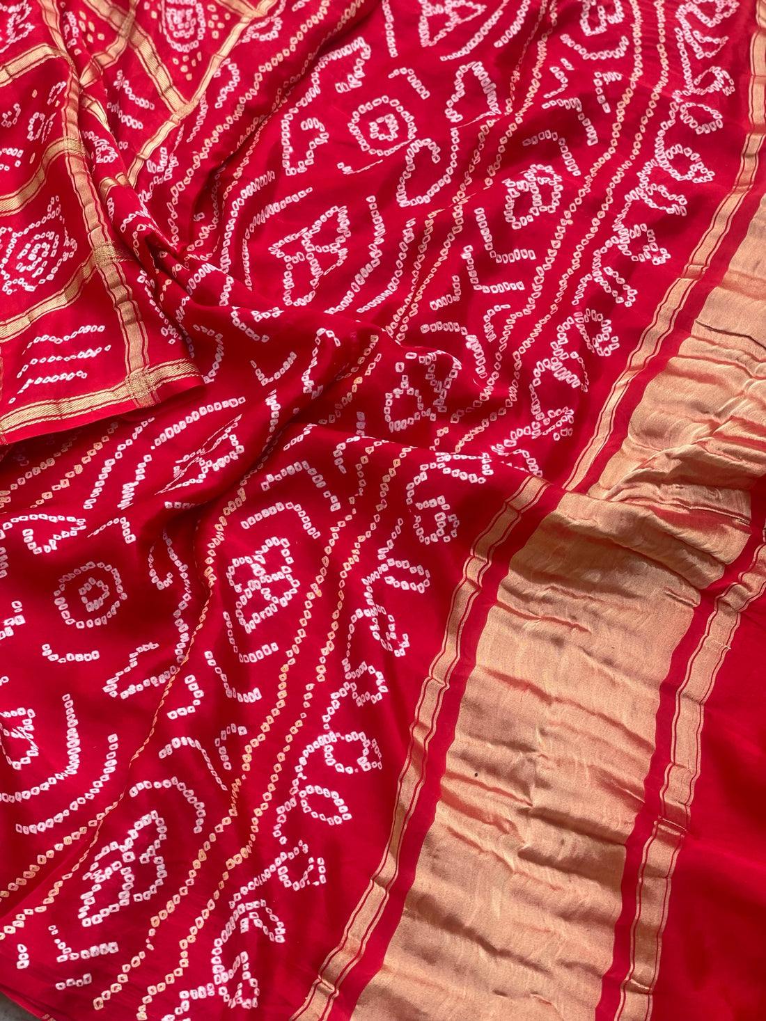 Tie And Dye Handknotted Gharchola Bandhej Gajji Silk Saree