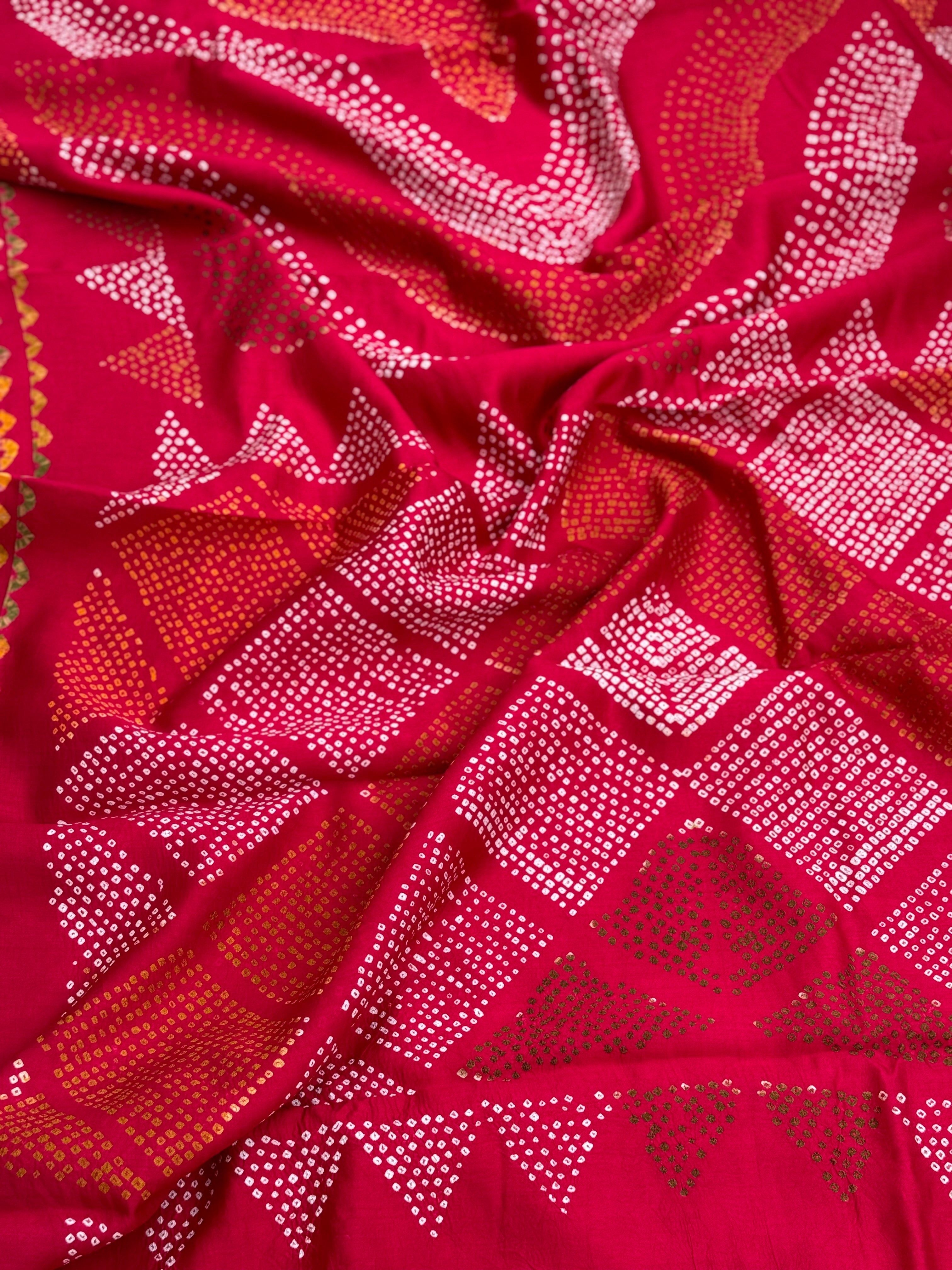 Tie And Dye Hand Knotted Rai Bandhej chiniya Silk Saree