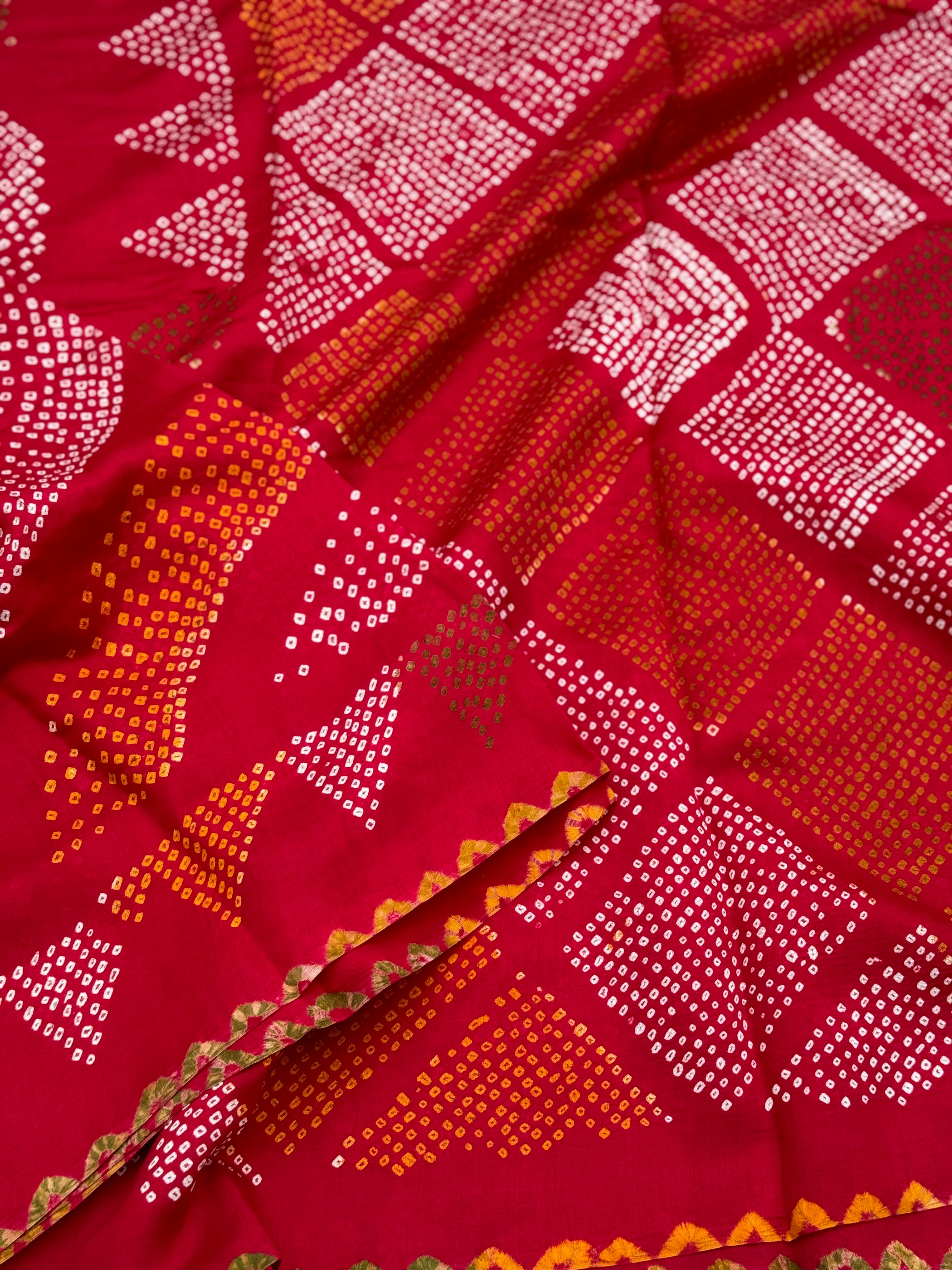 Tie And Dye Hand Knotted Rai Bandhej chiniya Silk Saree