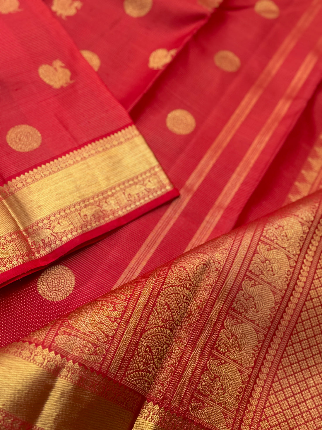 The gorgeous masterpiece woven bridal red vairaoosi kanchivaram silk Saree