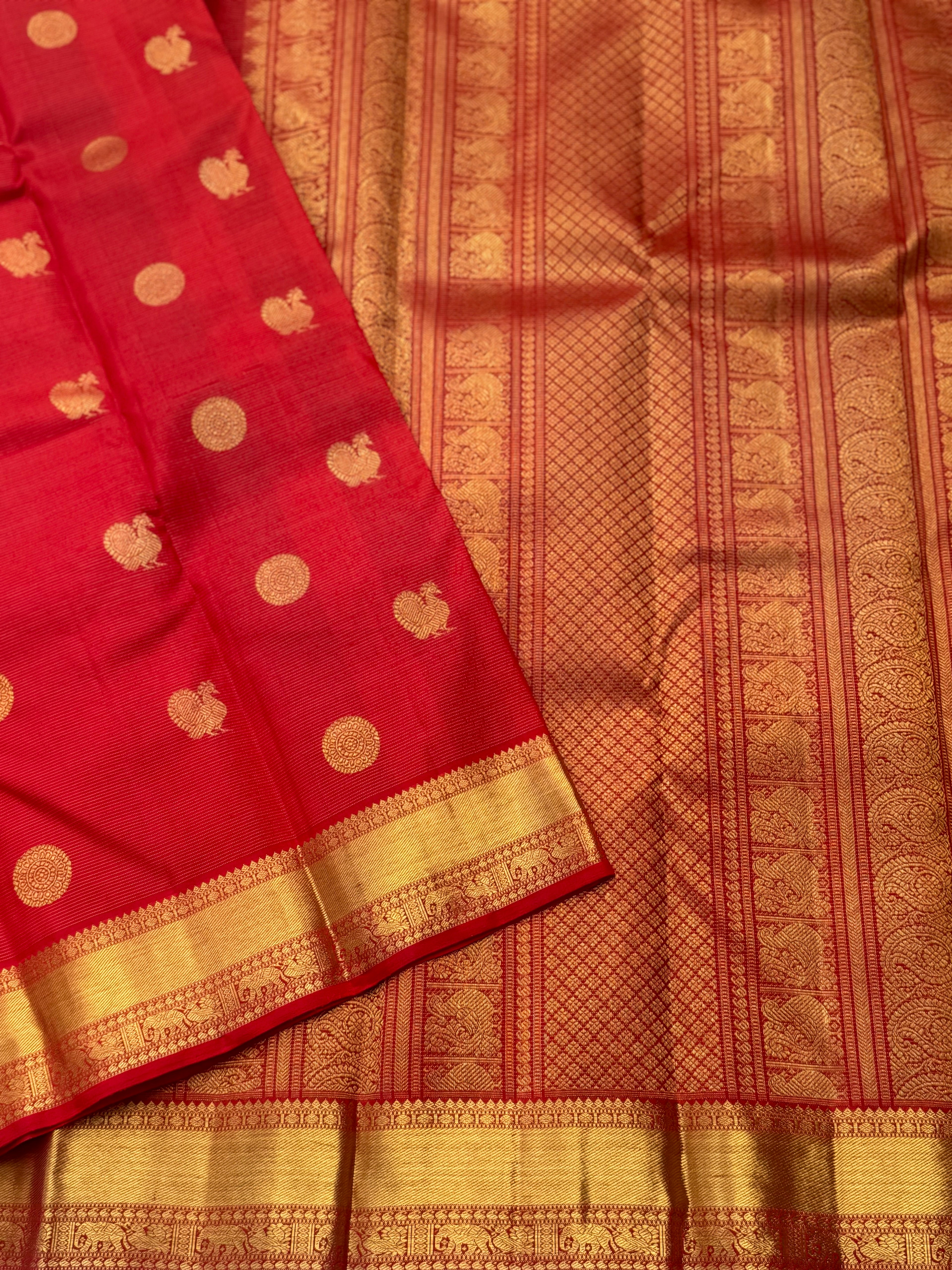 The gorgeous masterpiece woven bridal red vairaoosi kanchivaram silk Saree