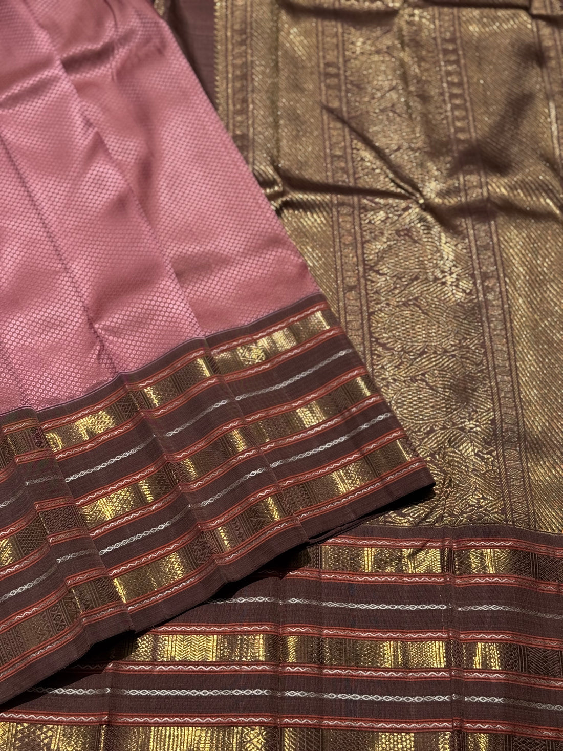 A dusty pink masterpiece honeycomb motif korvai kanchivaram silk saree