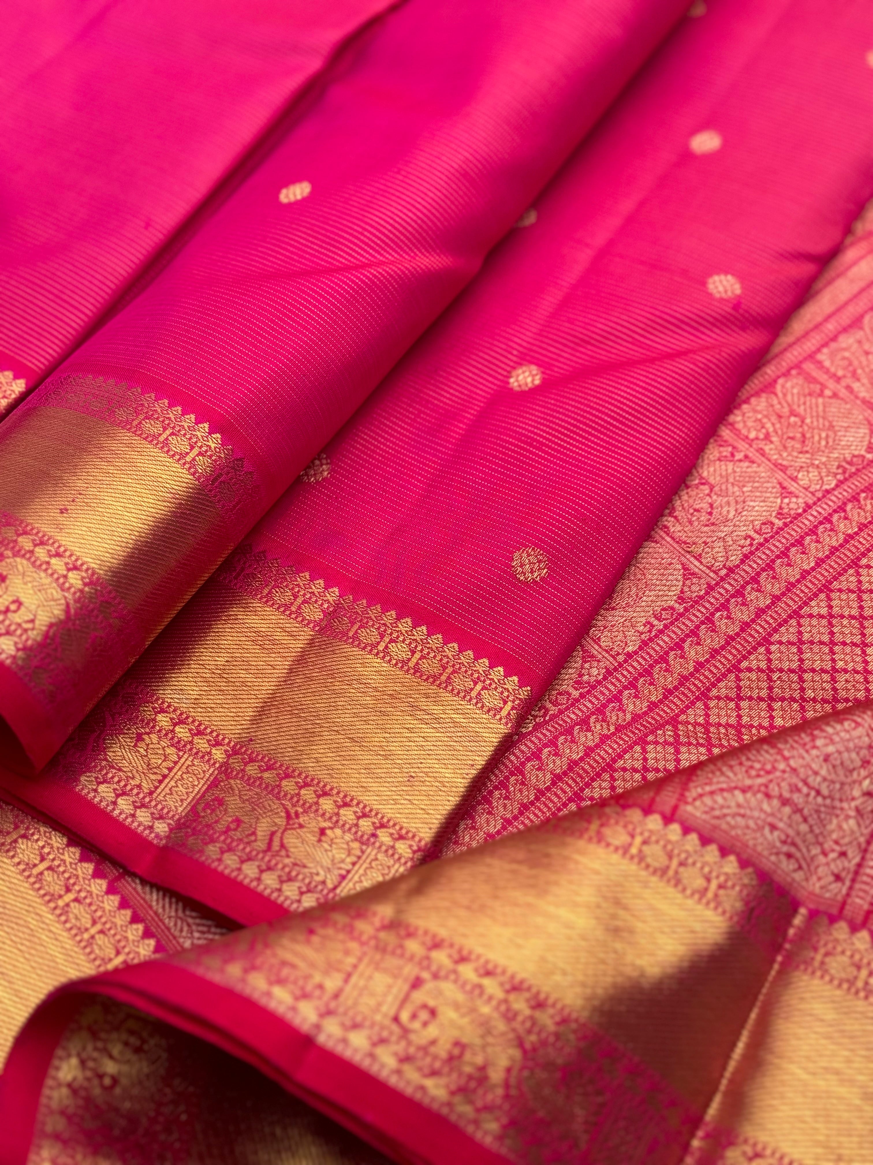 Peachish Pink Heirloom Vairaoosi Kanchivaram Silk Saree