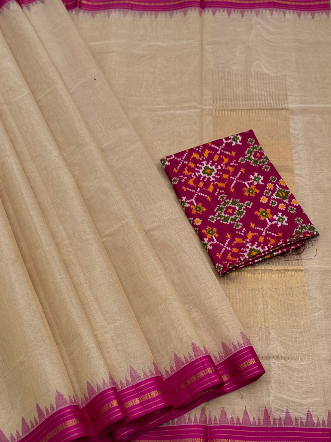 Handspun and handwoven ponduru Khadhi cotton saree with silk dobby border in contrast pink
