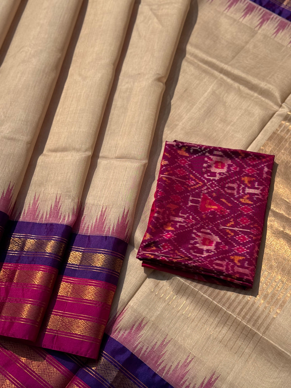 Handspun and handwoven ponduru Khadhi silk saree with silk dobby border in contrast pink