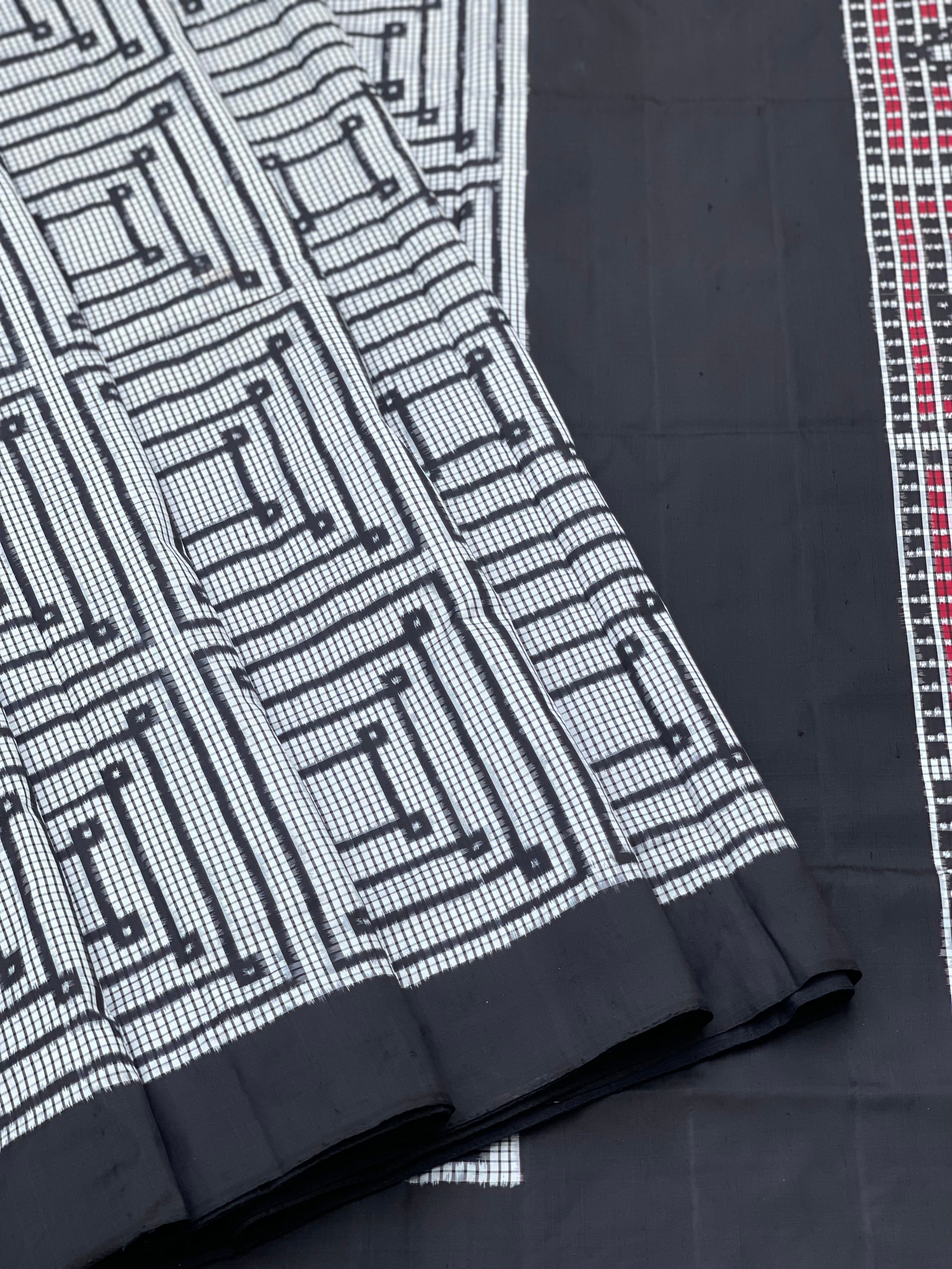 Telia Rumal Inspired Silk Double Ikkat Saree
