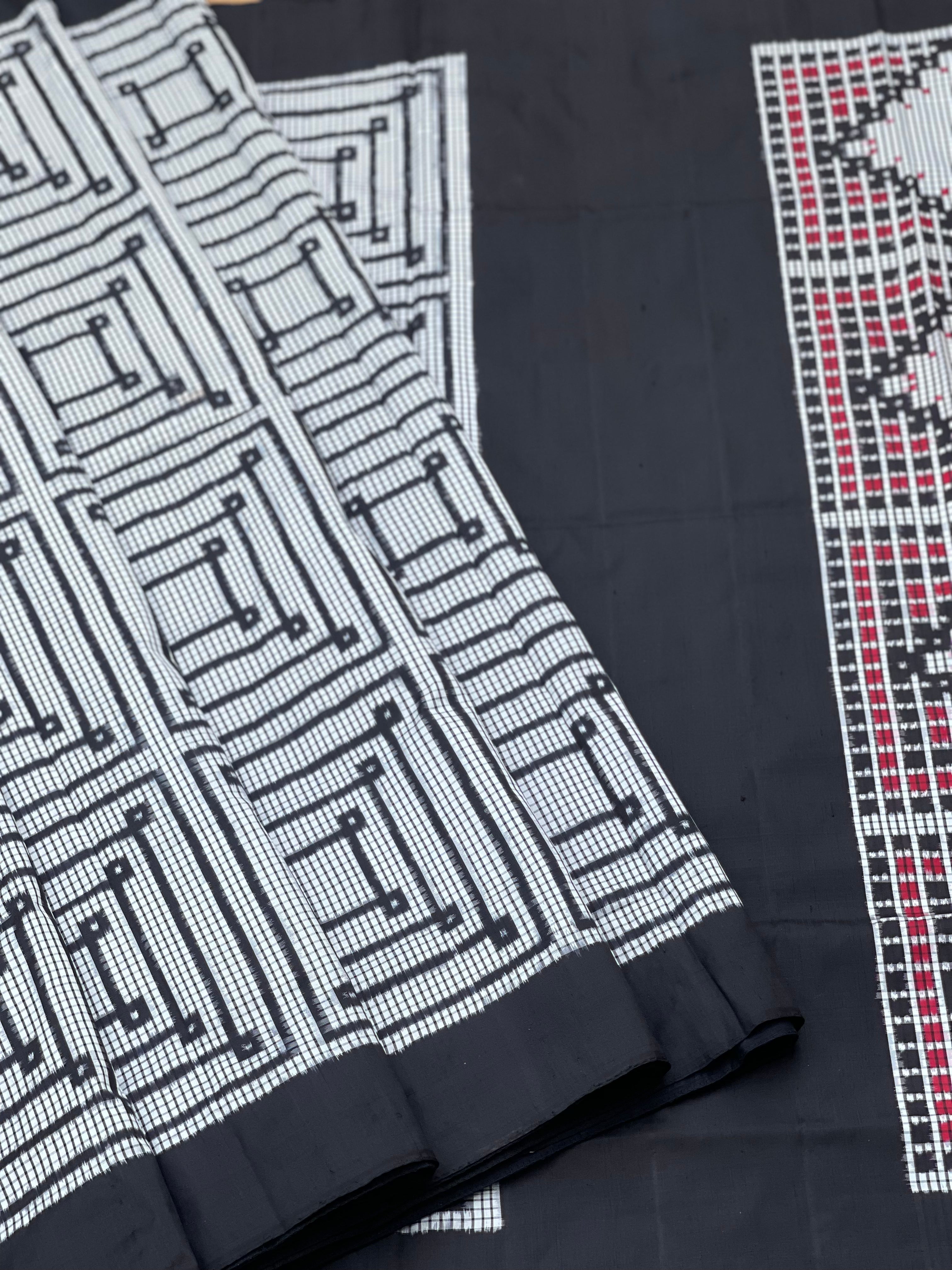 Telia Rumal Inspired Silk Double Ikkat Saree