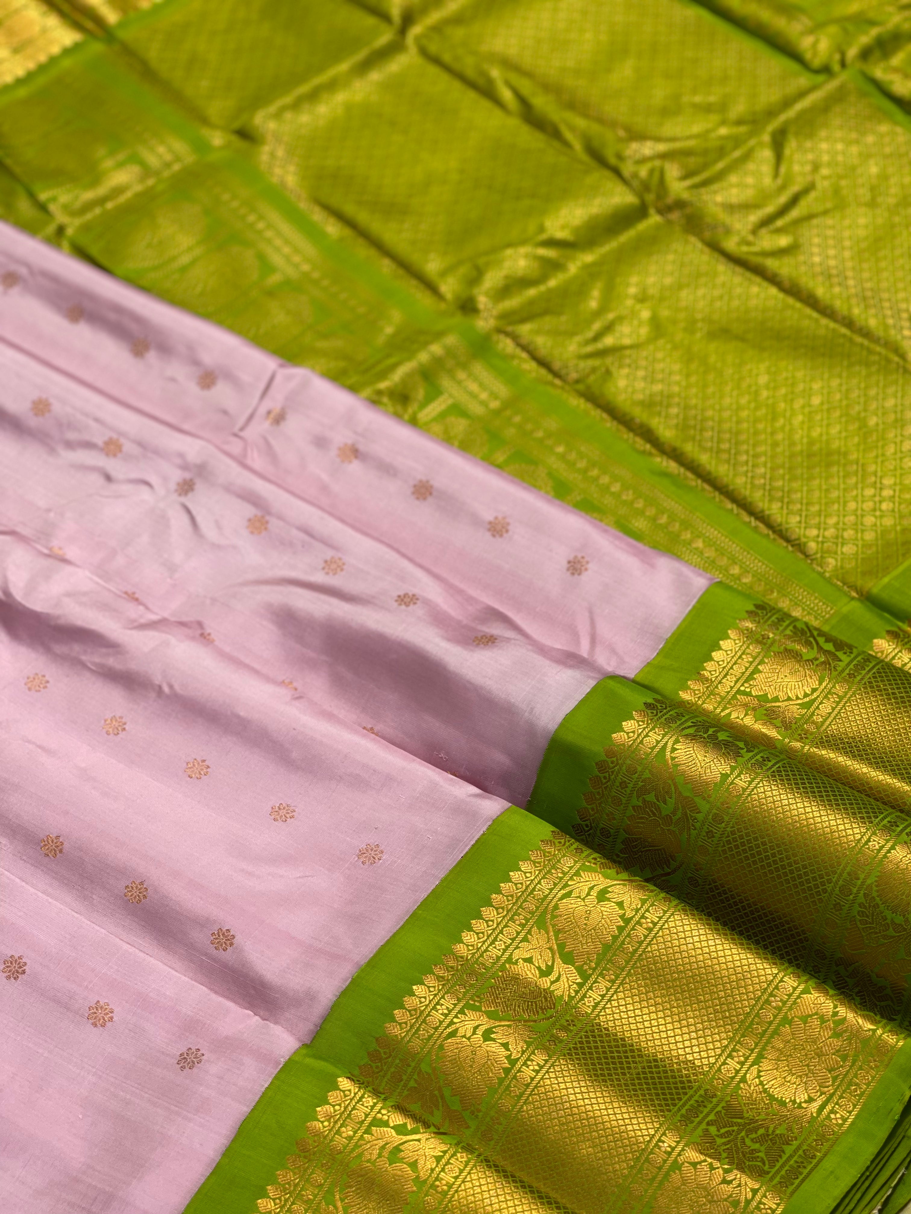 Peony Pink With Green Kanchi Turning Border Kuttu Gadwal Silk Saree
