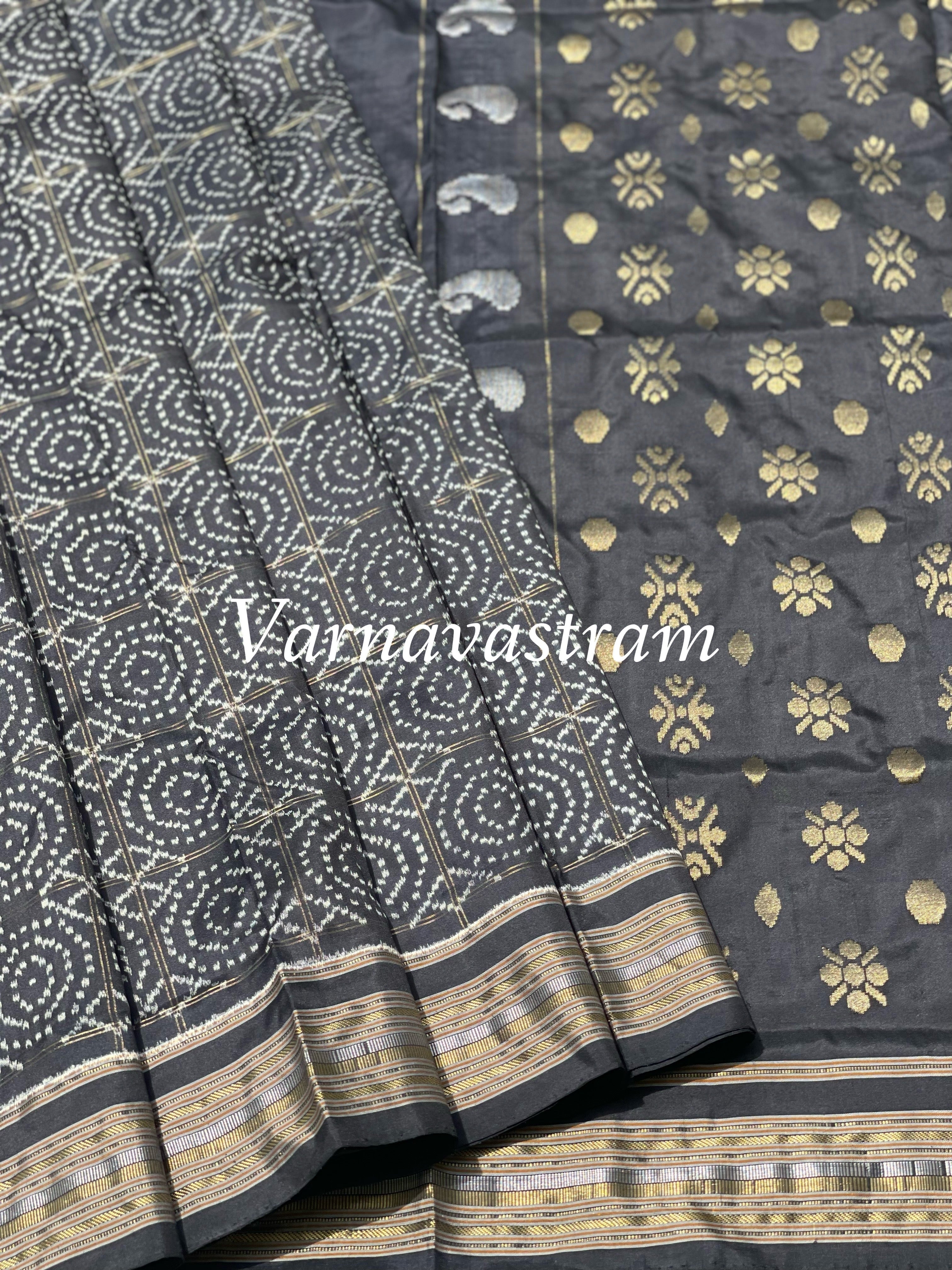 Premium Mulberry Silk Ikkat With Jamdani Pallu Saree