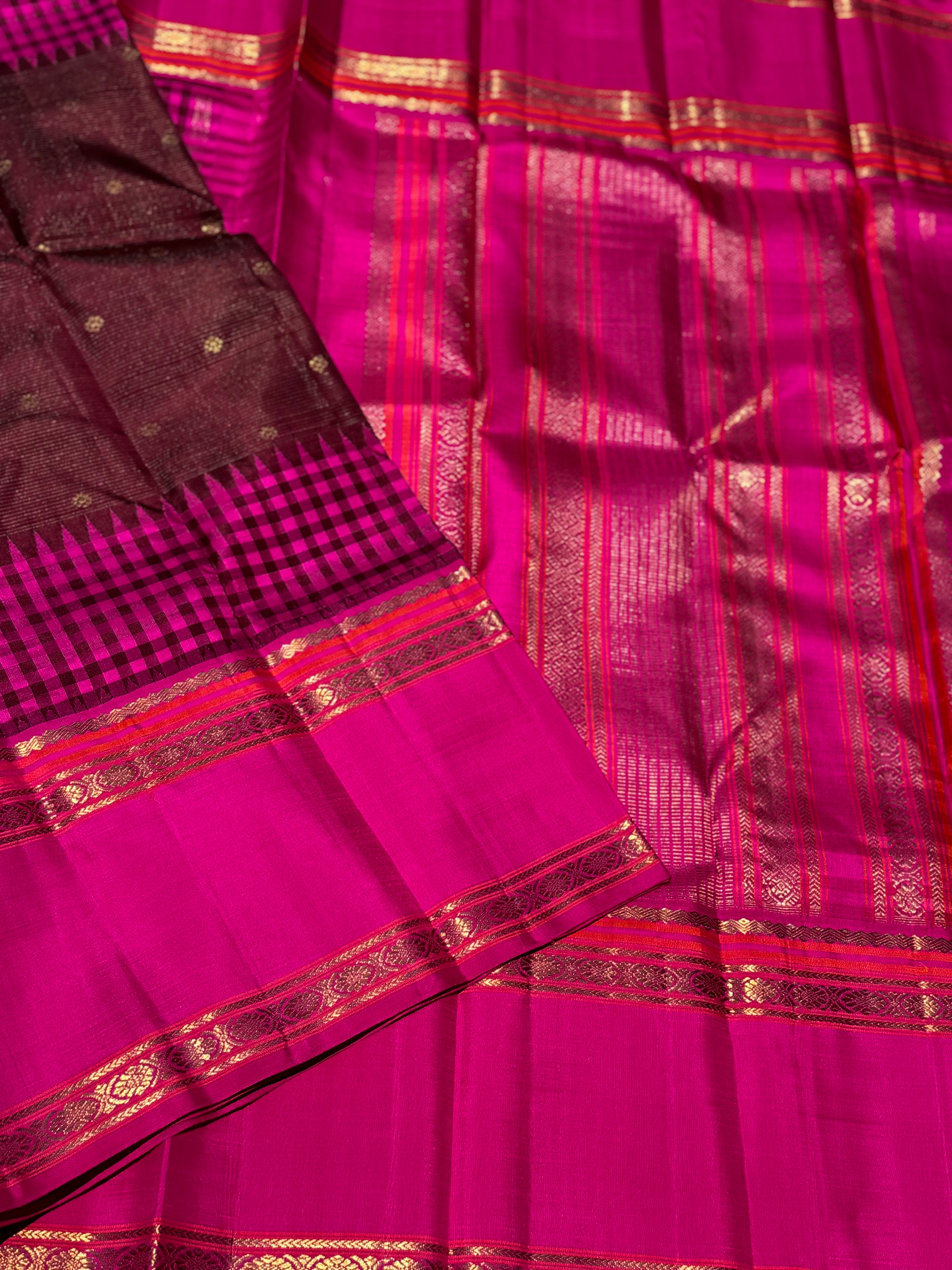 PARAMPARA Kanchivaram silk saree in V-paakku betelnut brown with pink shade