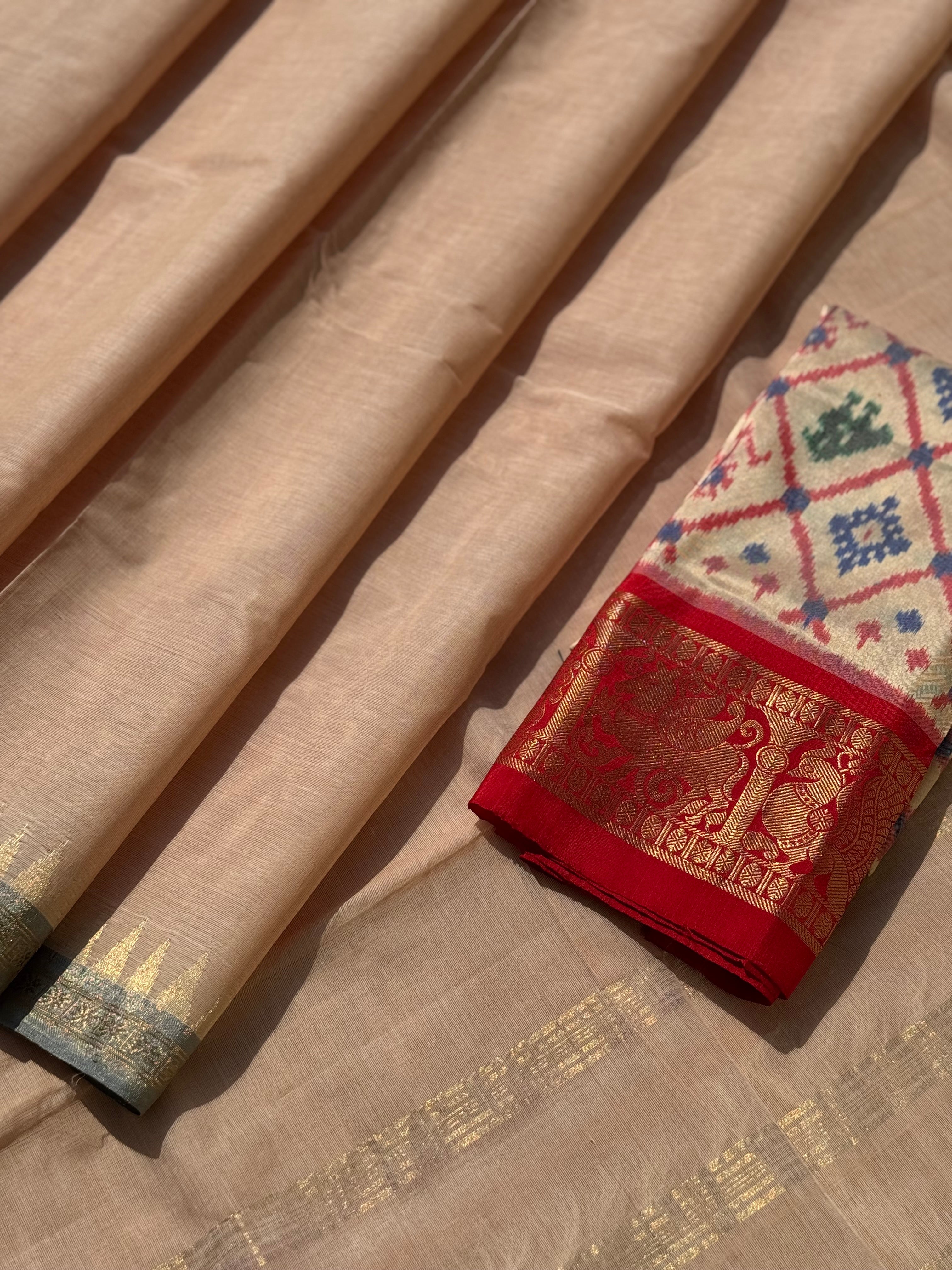 Handspun Khadhi cotton saree with grey dobby border with tissue blouse
