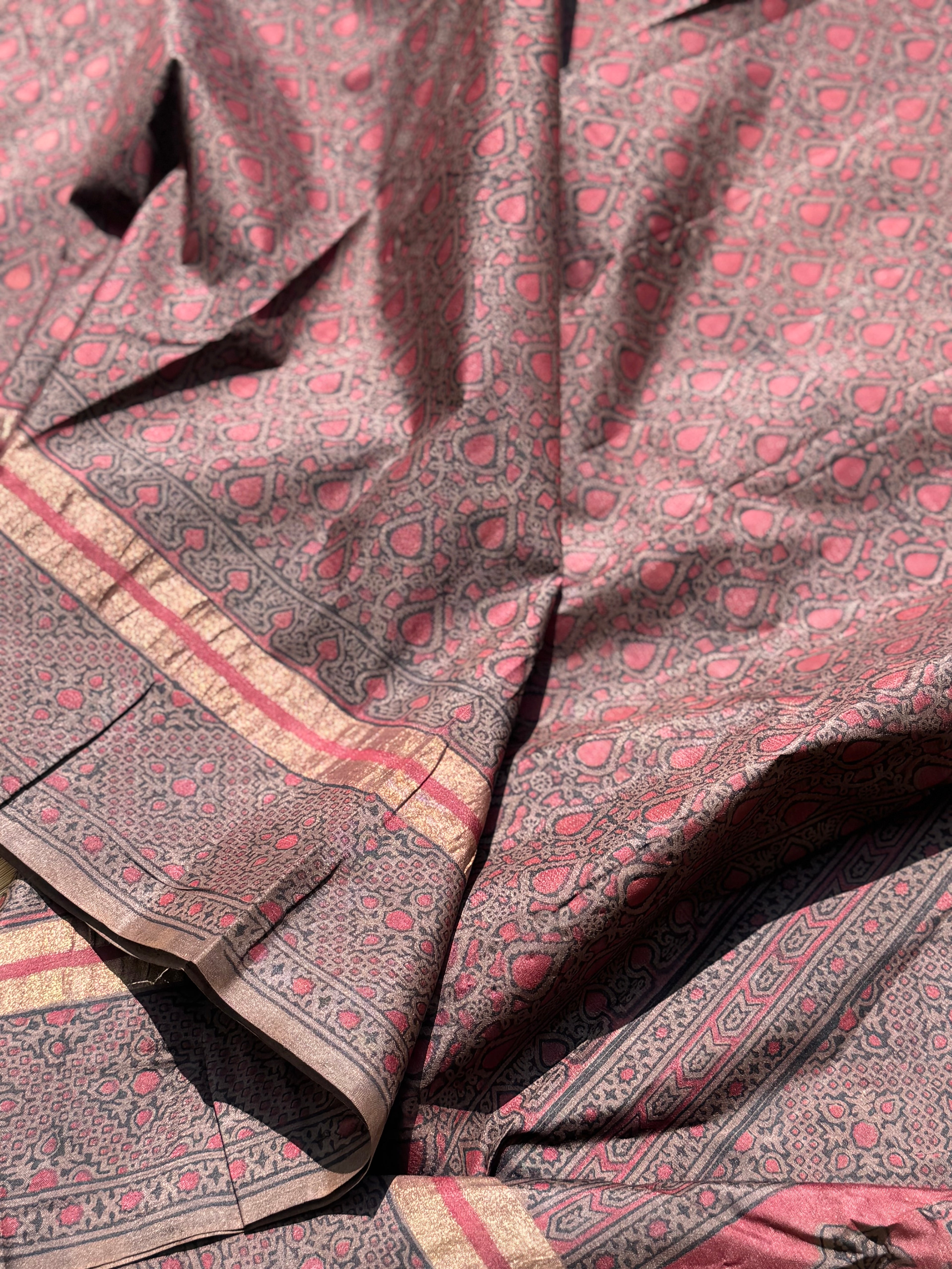 EYARKAI - NATURAL DYE KODALIKARUPPUR BLOCK PRINTS ON TUSSAR BY MULBERRY SILK