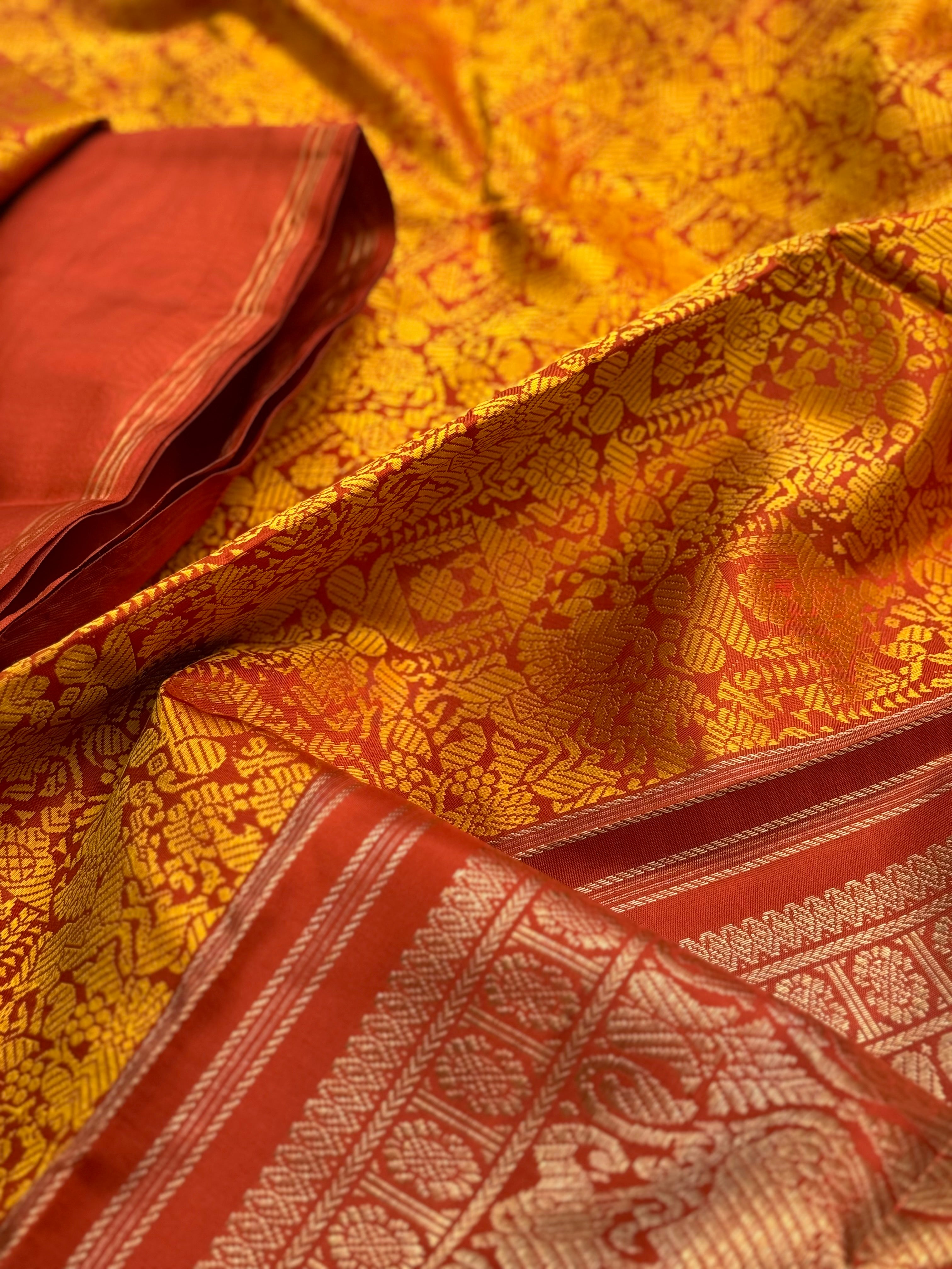 Stupendous Garudaseva weave kanchivaram collective silk saree
