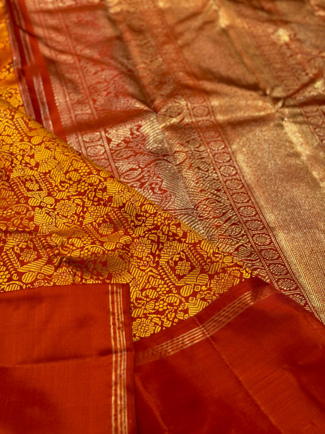Stupendous Garudaseva weave kanchivaram collective silk saree