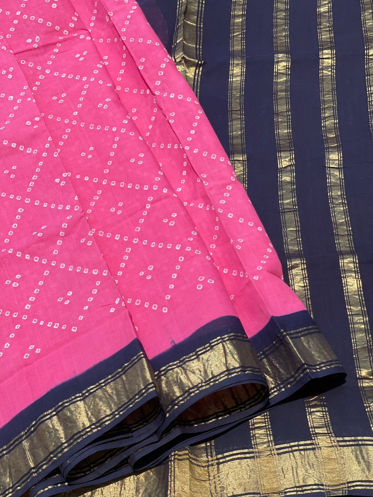 Handloom Woven And Handkotted And Tie Dyed Madurai Kaikattu Sungudi Cotton