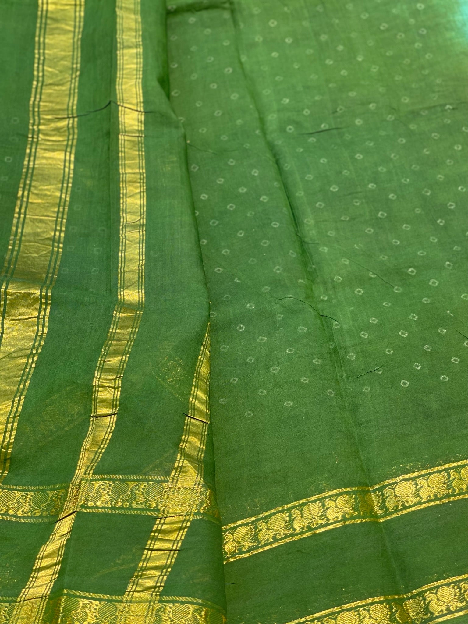Handloom And Handkotted And Tie Dyed Madurai Kaikattu Sungudi Cotton