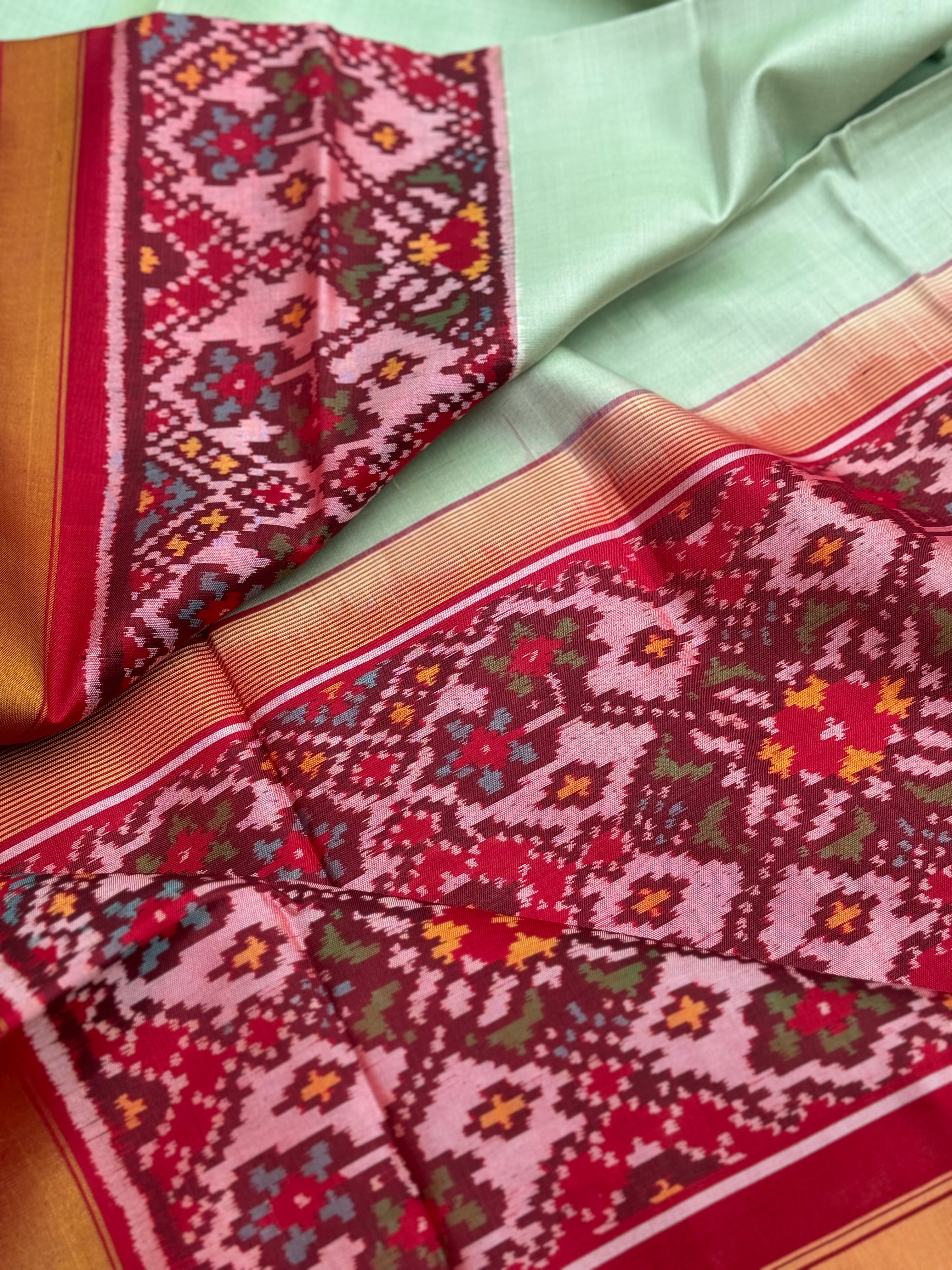 Cardamom green /Elaichi green Patola single ikkat silk saree