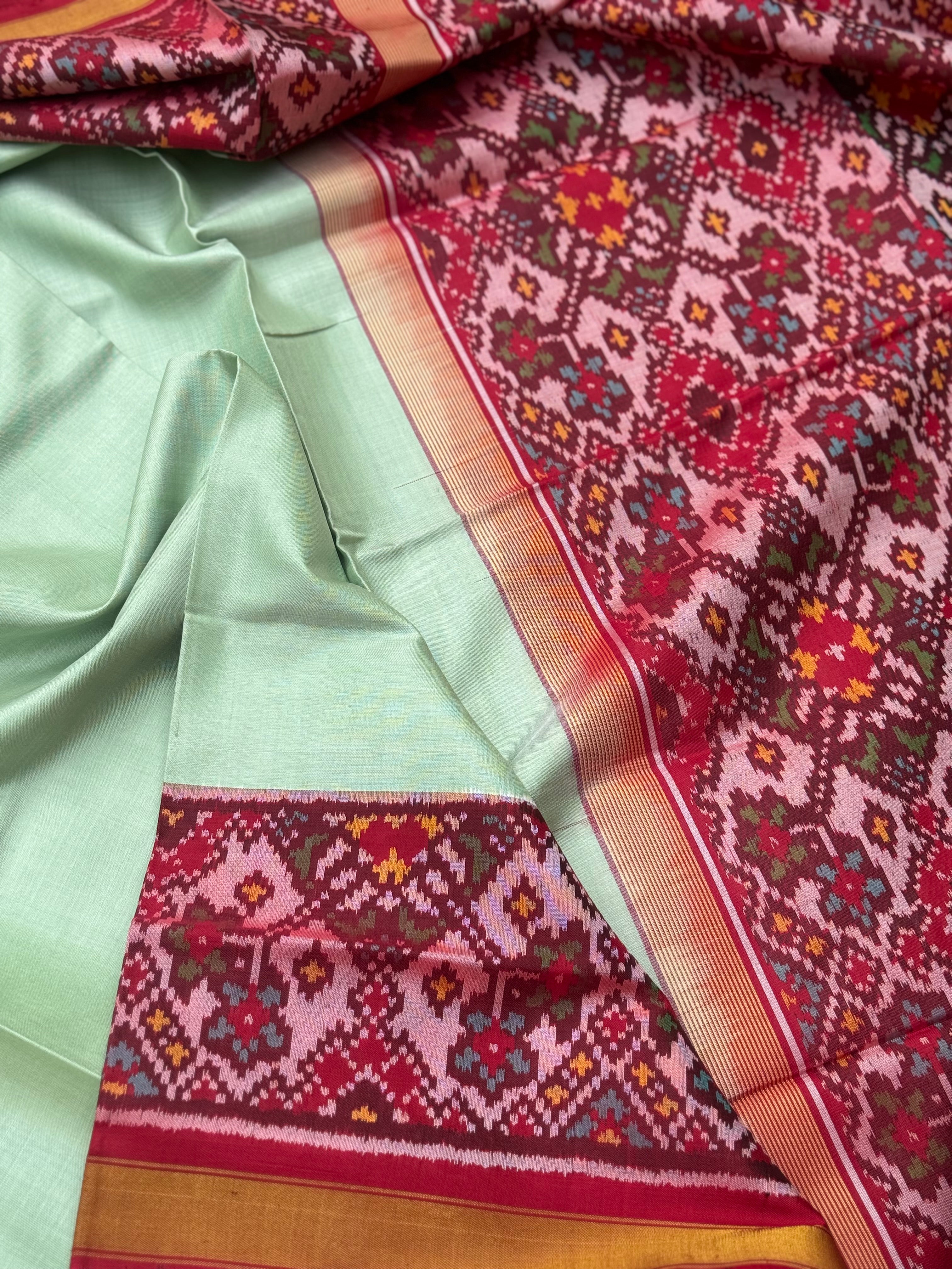 Cardamom green /Elaichi green Patola single ikkat silk saree