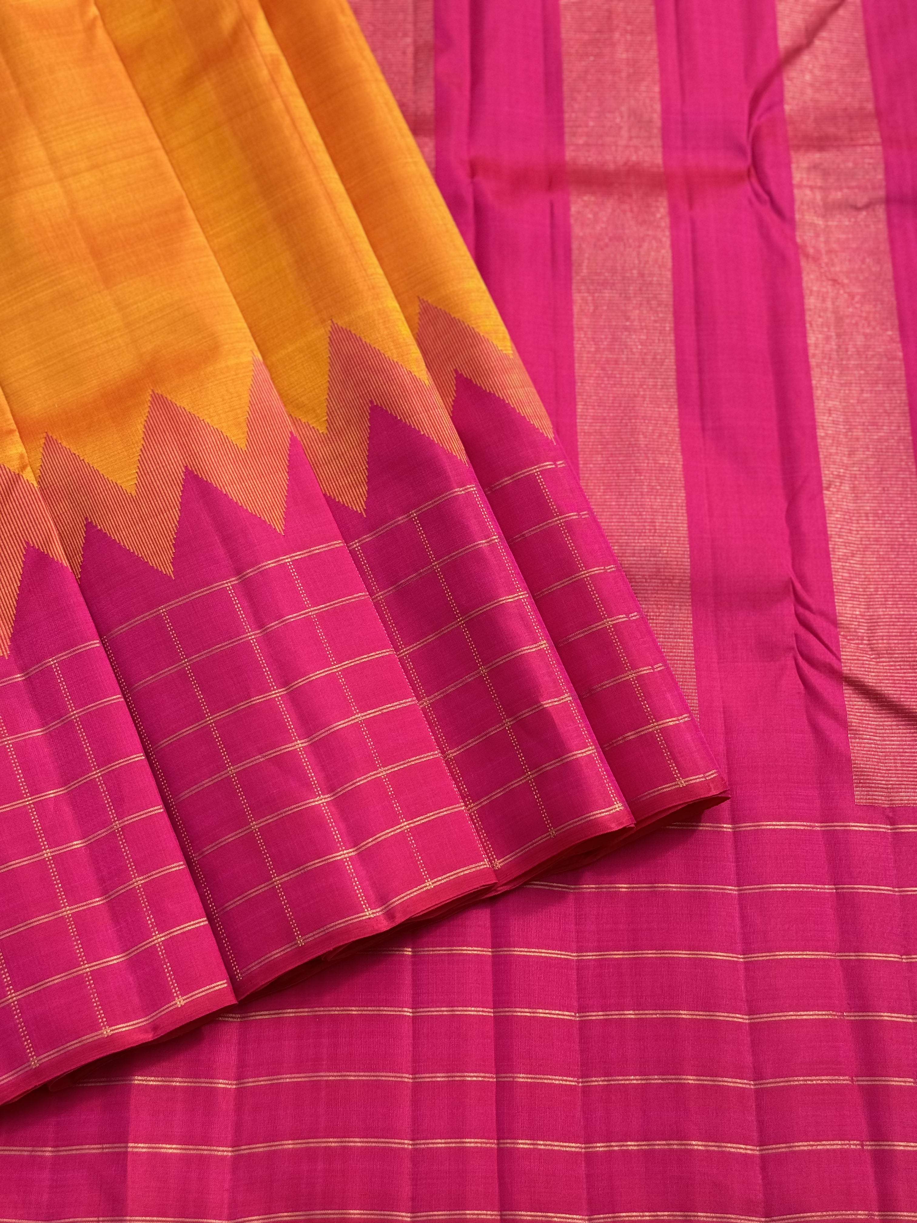 Handwoven Pure Arani Korvai Silk with contemporary one side korvai in beautiful burnt orange and pink combo