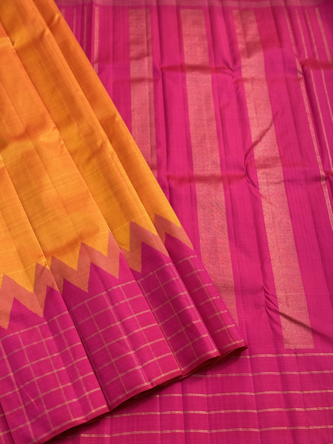 Handwoven Pure Arani Korvai Silk with contemporary one side korvai in beautiful burnt orange and pink combo