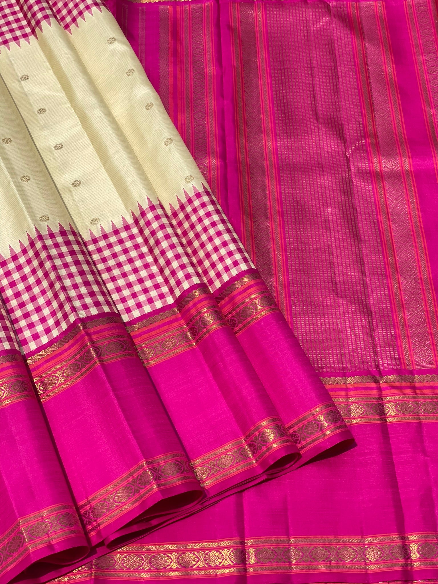 PARAMARA Exclusive Heirloom Reinterpreted Vairaoosi With Alternate Korai Kanchi Silk Saree