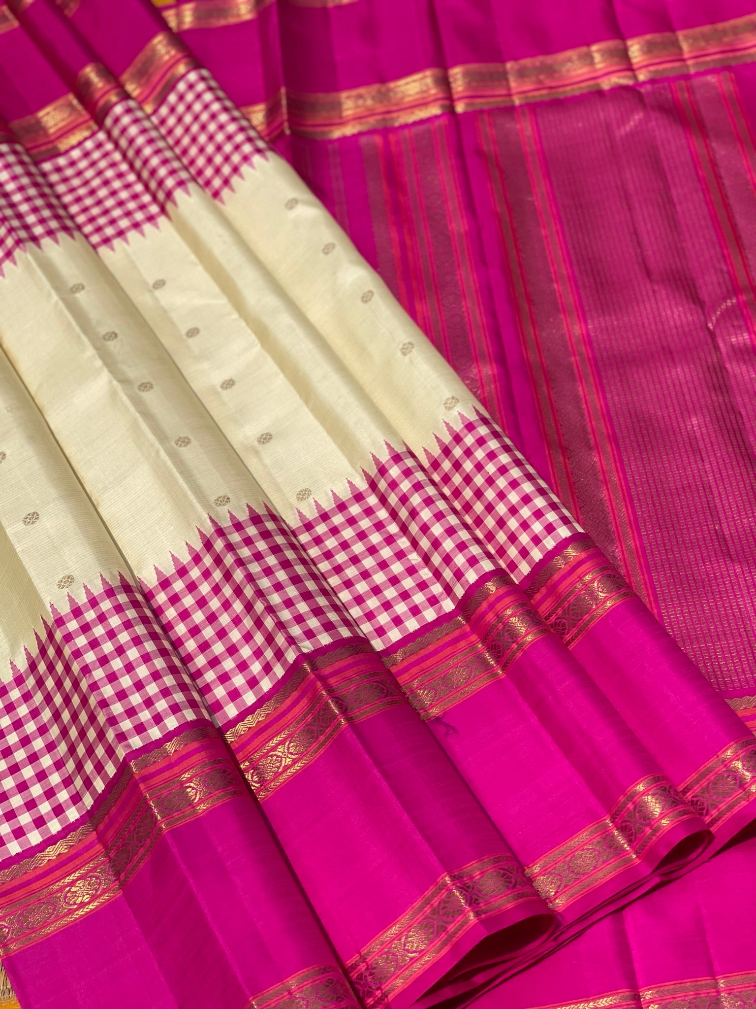 PARAMARA Exclusive Heirloom Reinterpreted Vairaoosi With Alternate Korai Kanchi Silk Saree