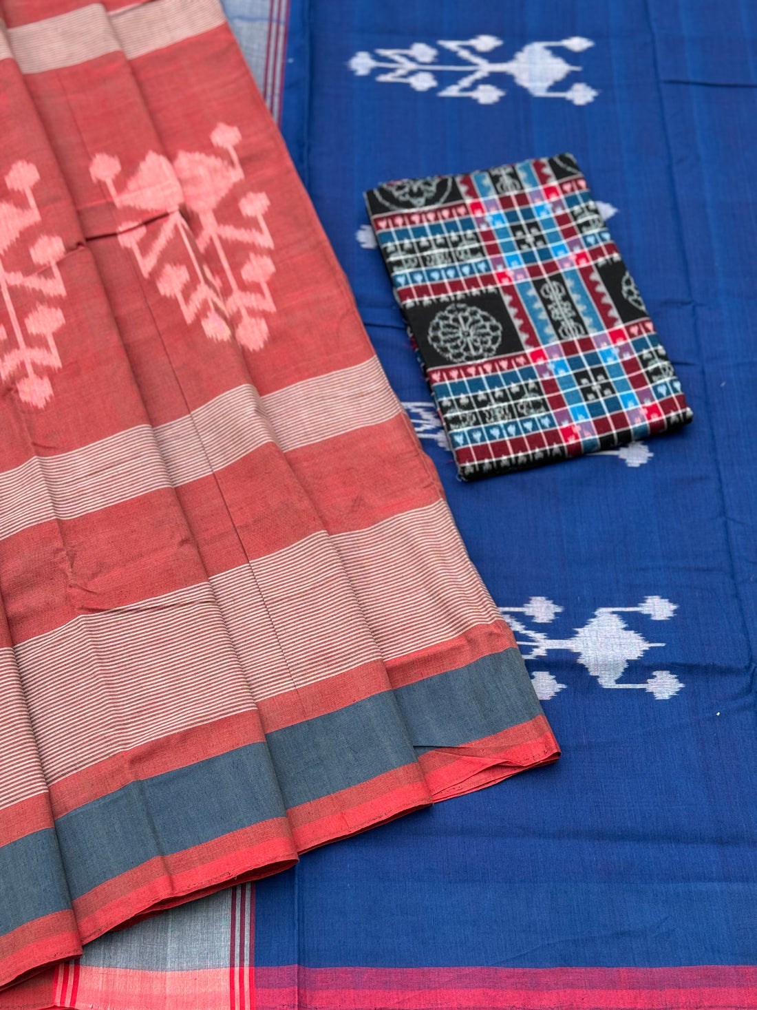 Plum pink with indigo blue weft ikkat cotton saree
