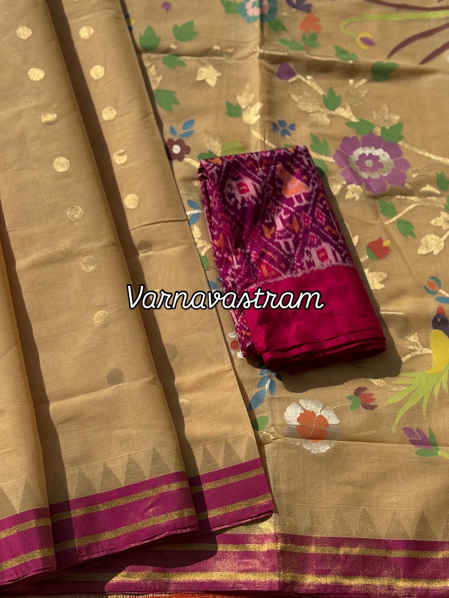 An elegant handspun ponduru Khadhi jamdani cotton saree in pastel shade with red tue Zari