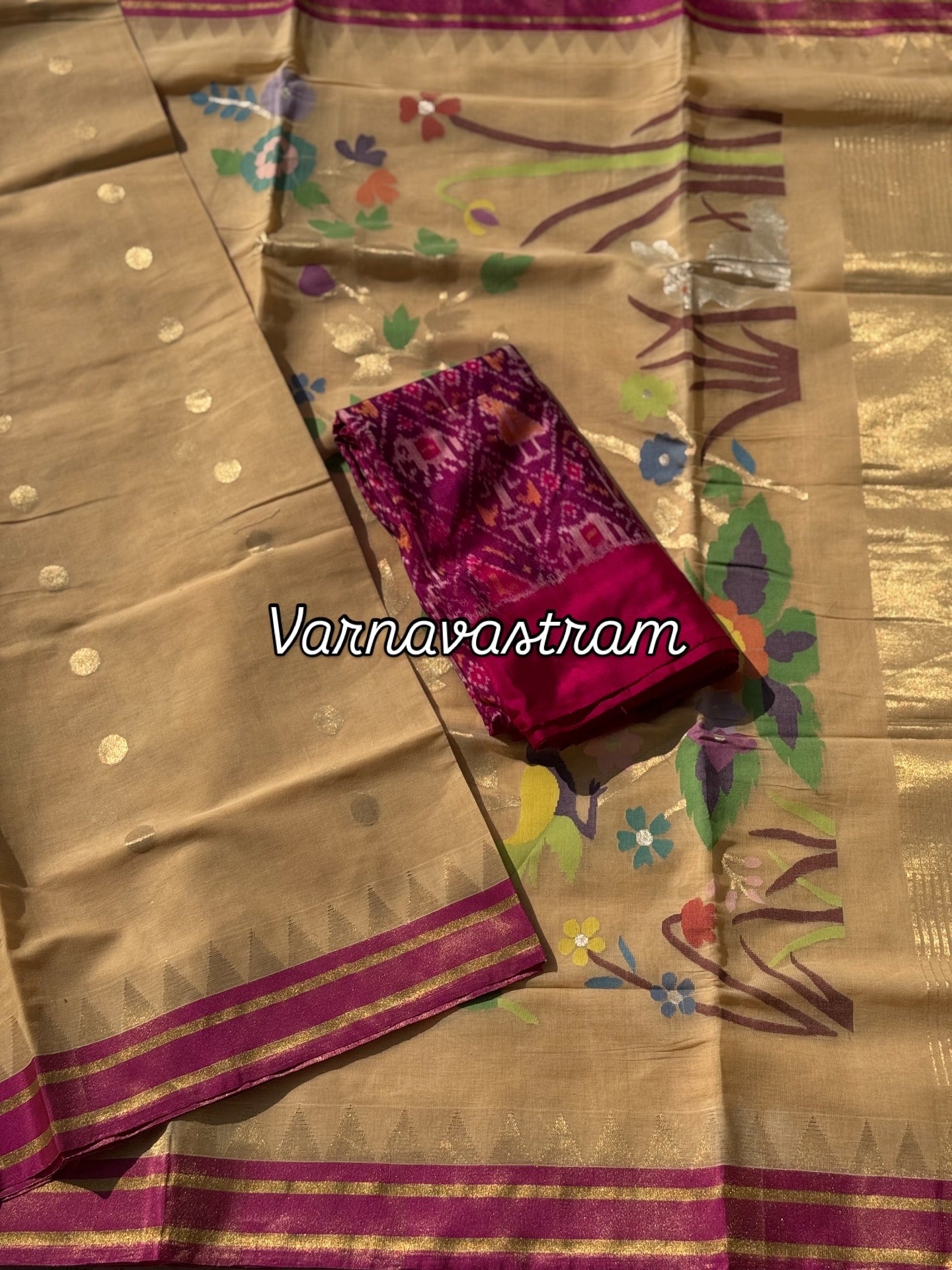 An elegant handspun ponduru Khadhi jamdani cotton saree in pastel shade with red tue Zari