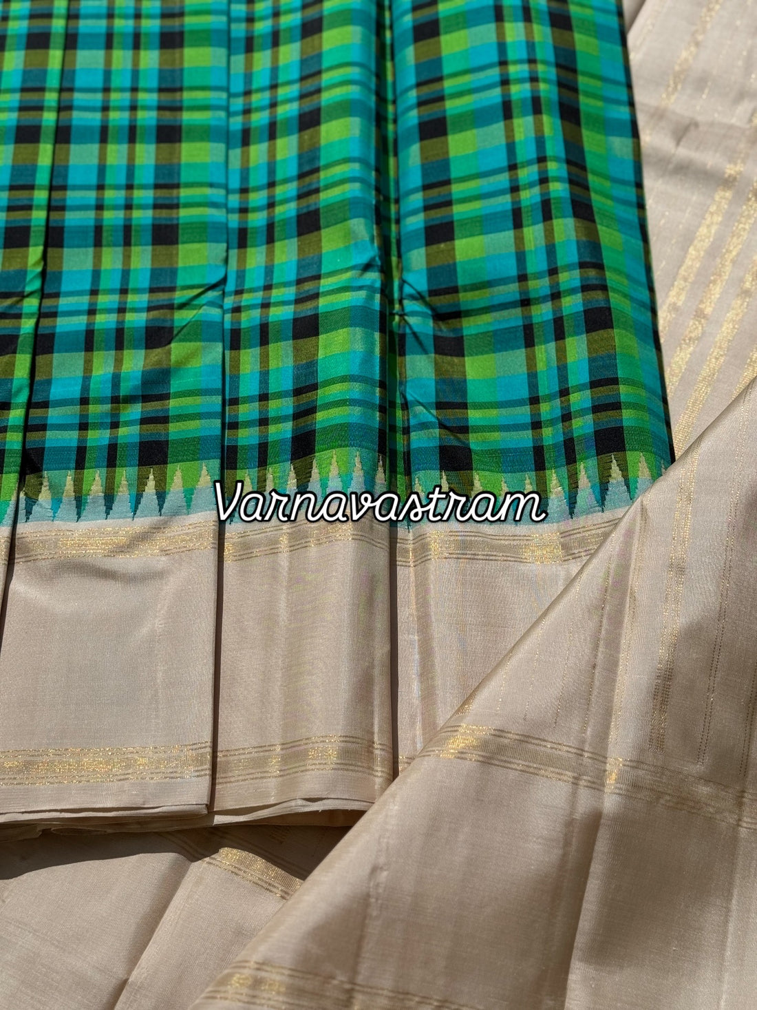 A pleasant Burberry kattam korvai kanchivaram silk saree