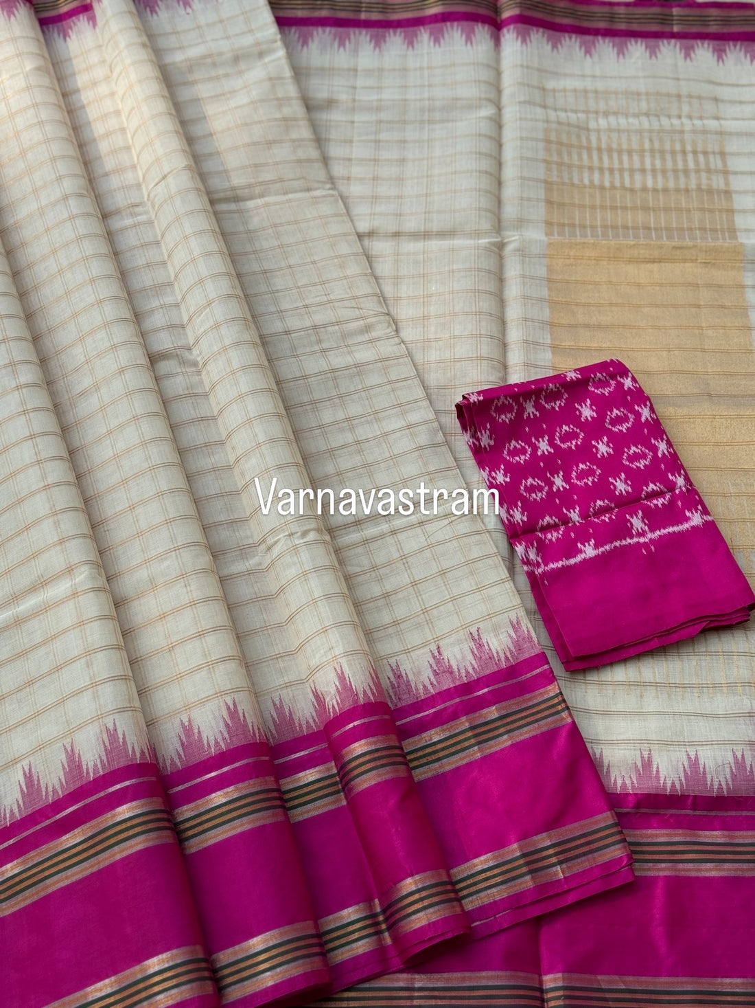 Handspun and handwoven ponduru Khadhi cotton Zari checks saree with silk dobby border in contrast pink