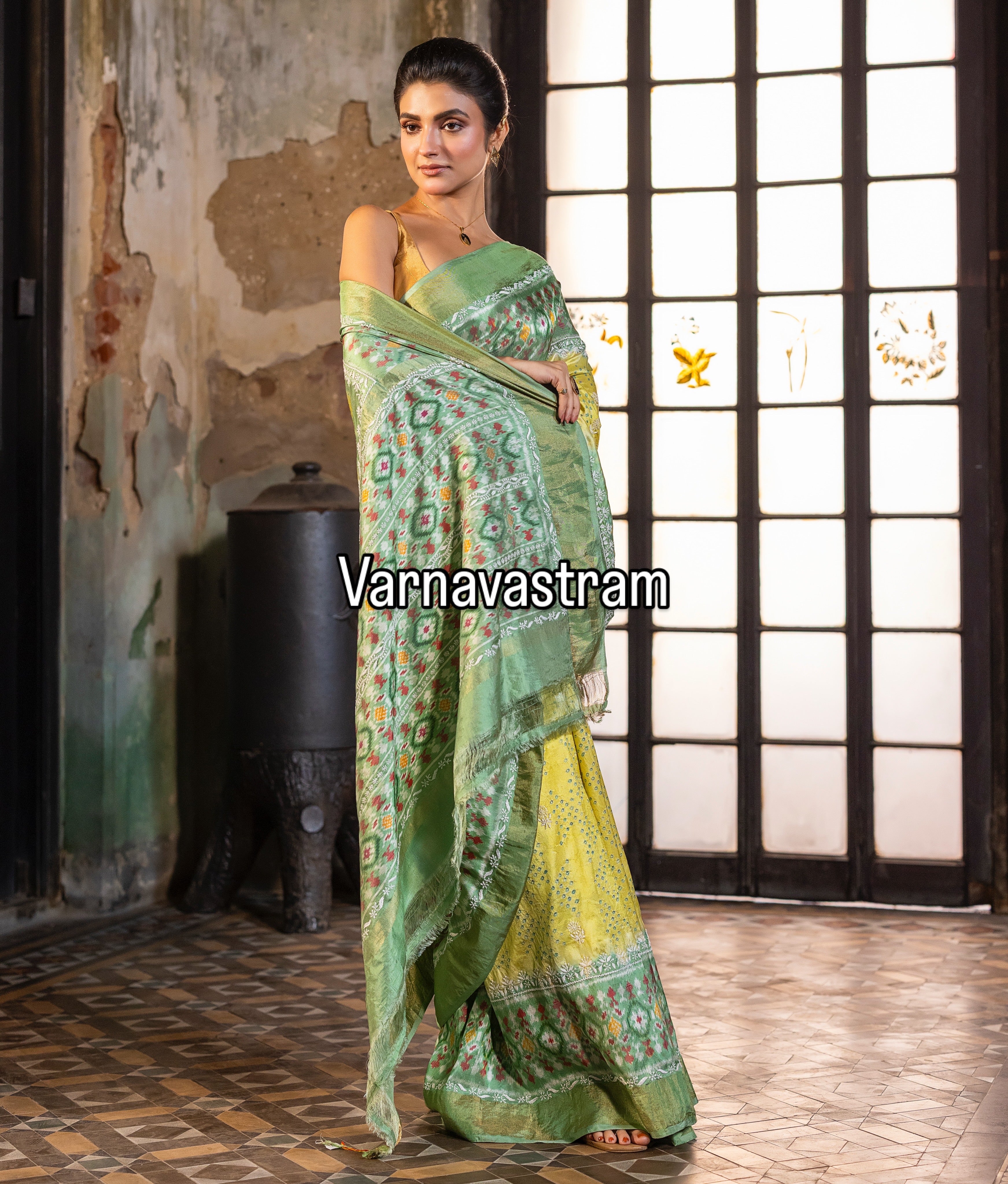 A mesmerising Bhandej inspired handwoven tie dyed ikkat silk SAREE with Bhandej inspired tie dyed patola ikkat weave