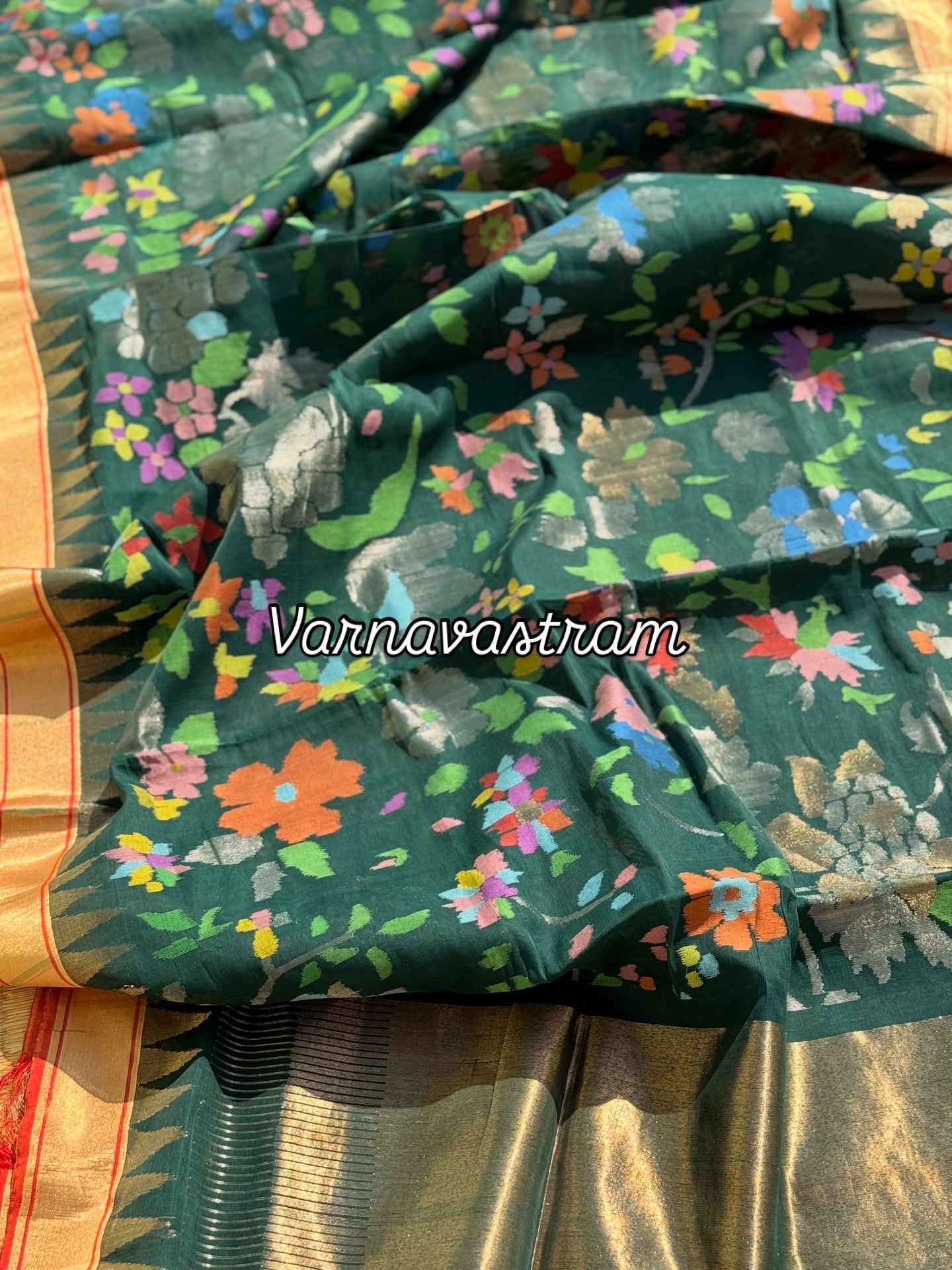 Full jaal weave ponduru Khadhi jamdani saree in peacock green