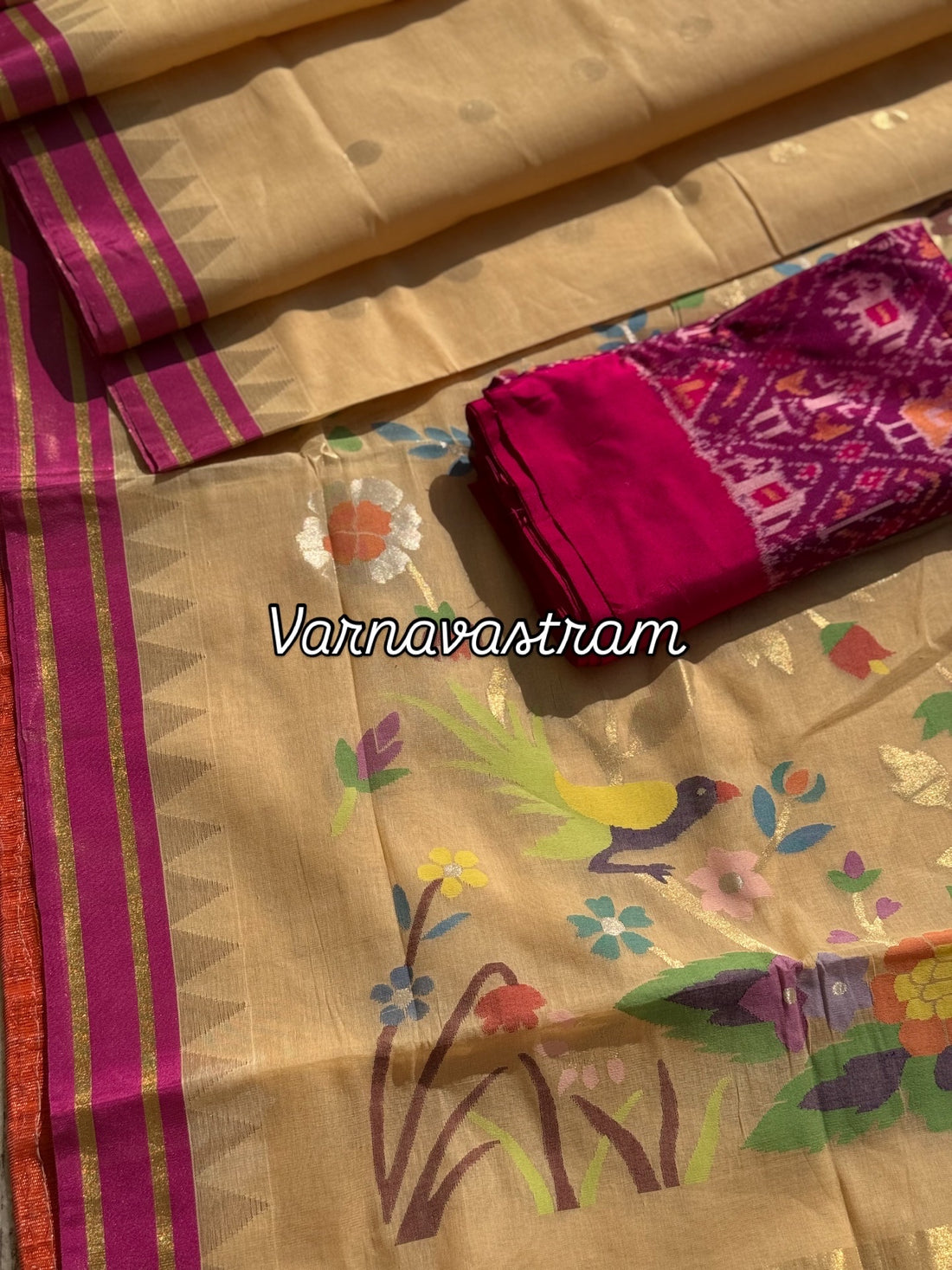 An elegant handspun ponduru Khadhi jamdani cotton saree in pastel shade with red tue Zari