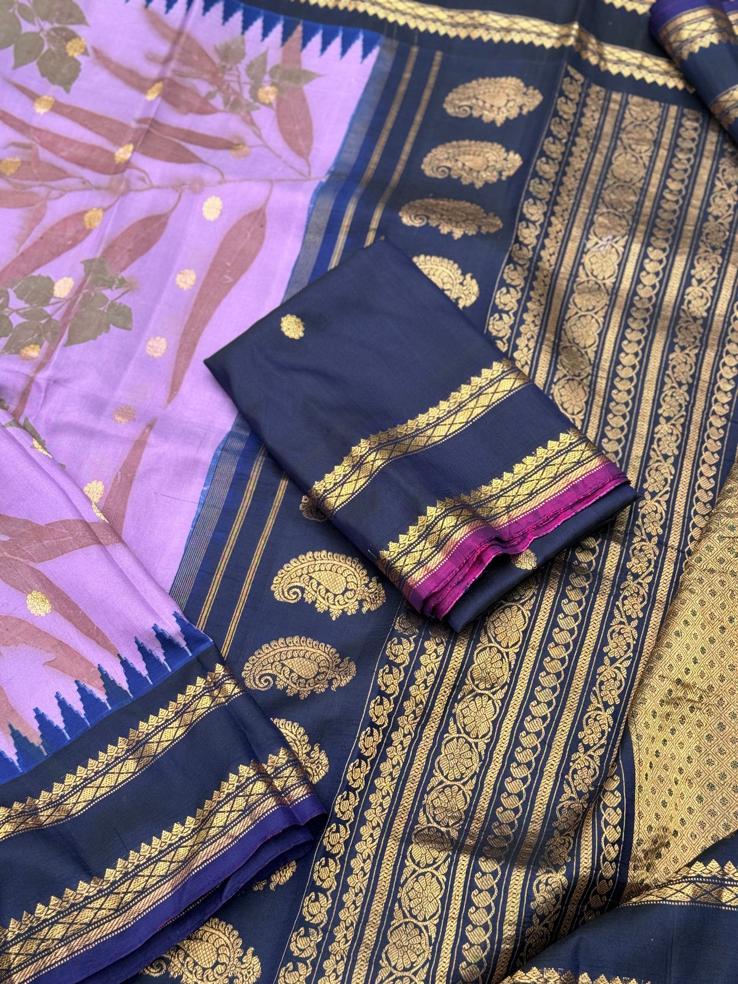 A Lavender with midnight blue Natural Handmade Ecoprints Gadwal silk saree