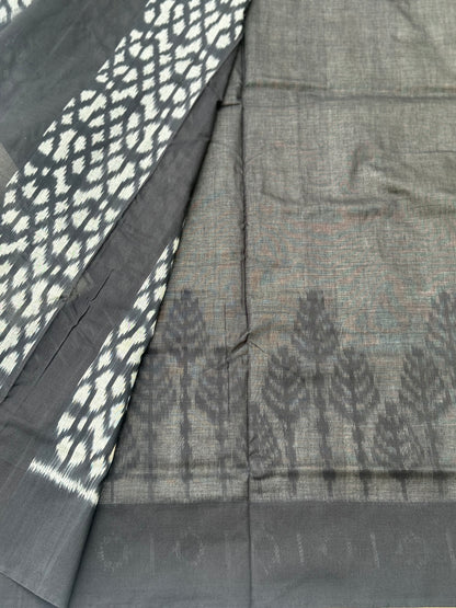 Ivory and  black handwoven weft single ikkat cotton saree